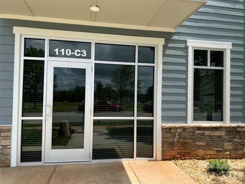 Photo of 110 Village Commerce Drive #C3, Mooresville, NC 28117 (MLS # 4364984)