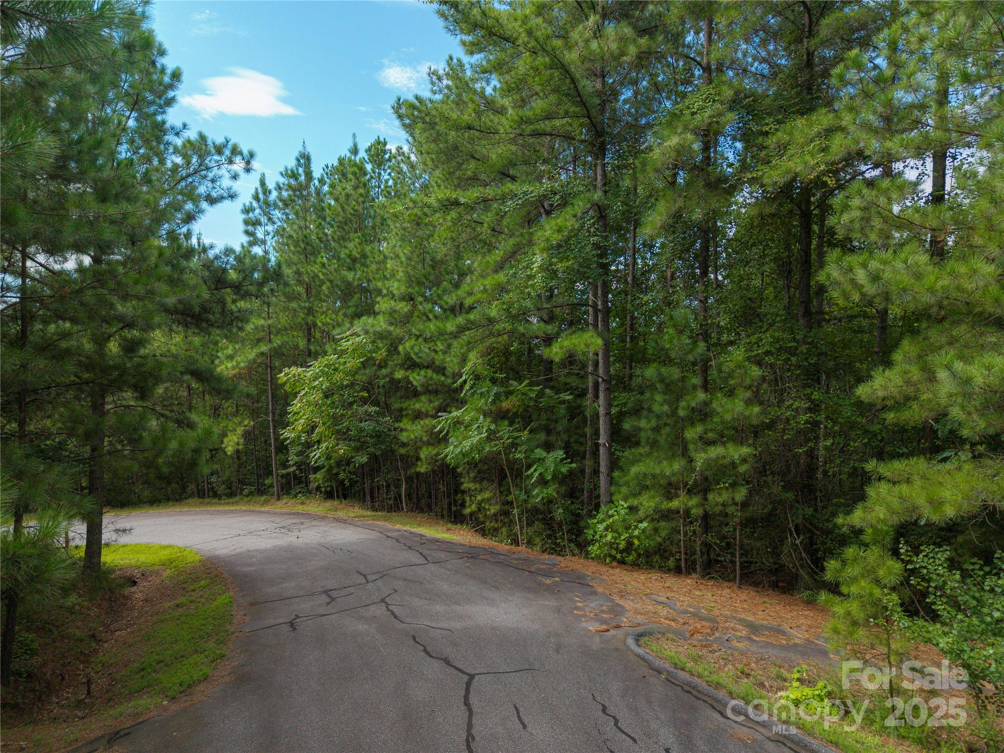 00 W Ridge Drive