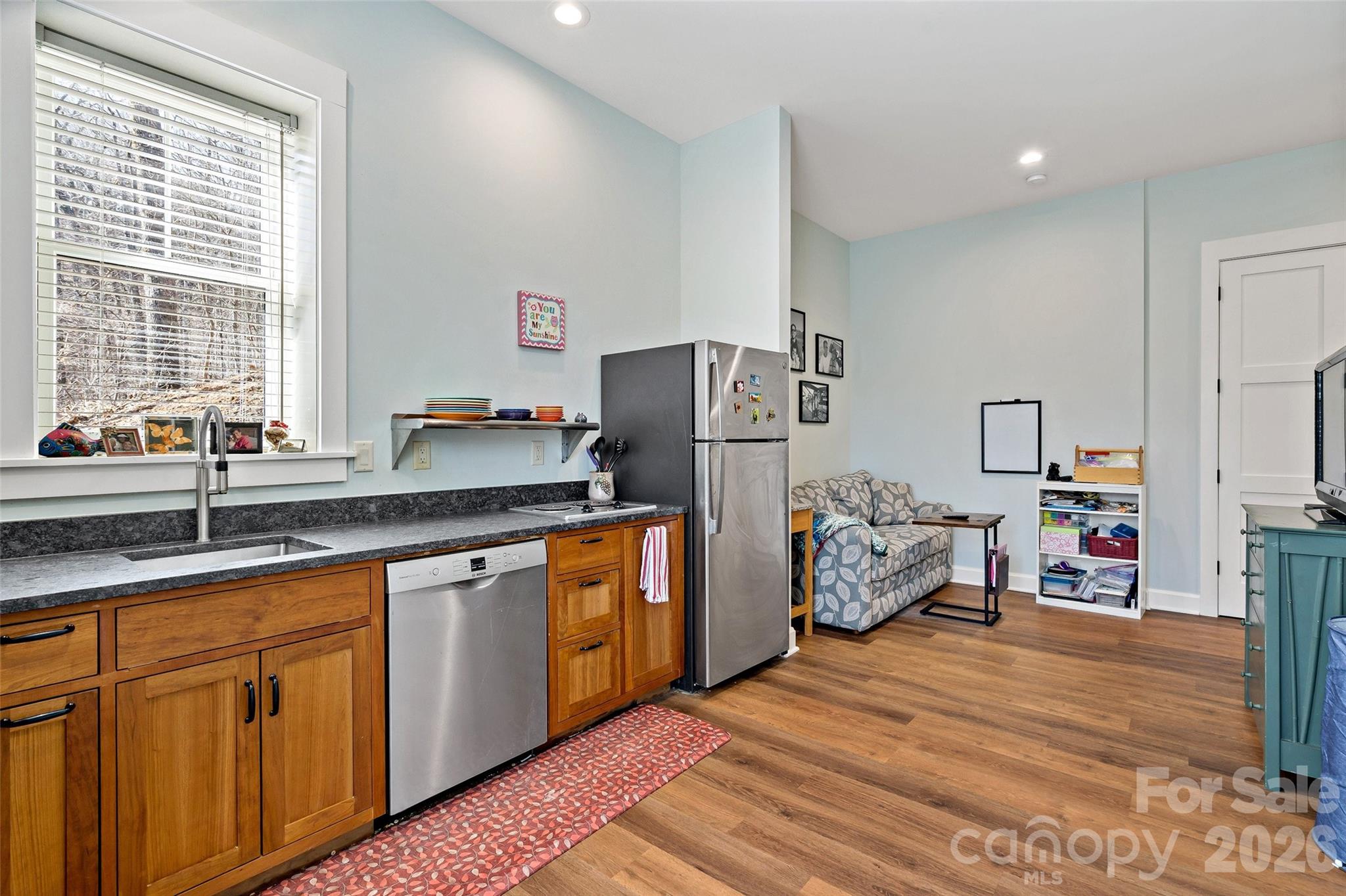 The Settings Of Black Mountain - Residential