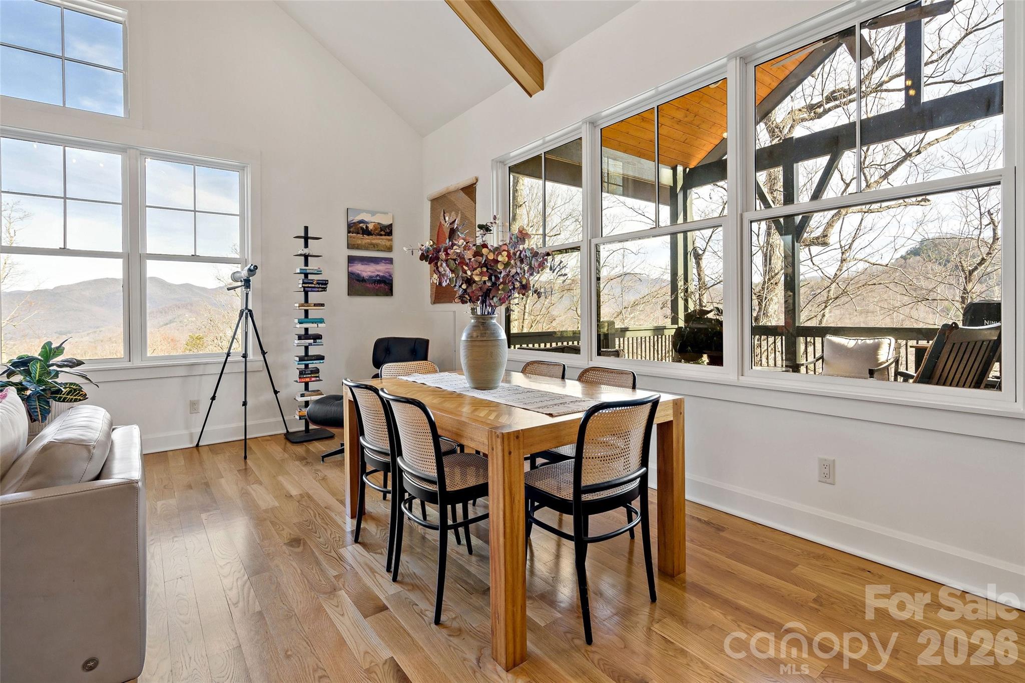 The Settings Of Black Mountain - Residential