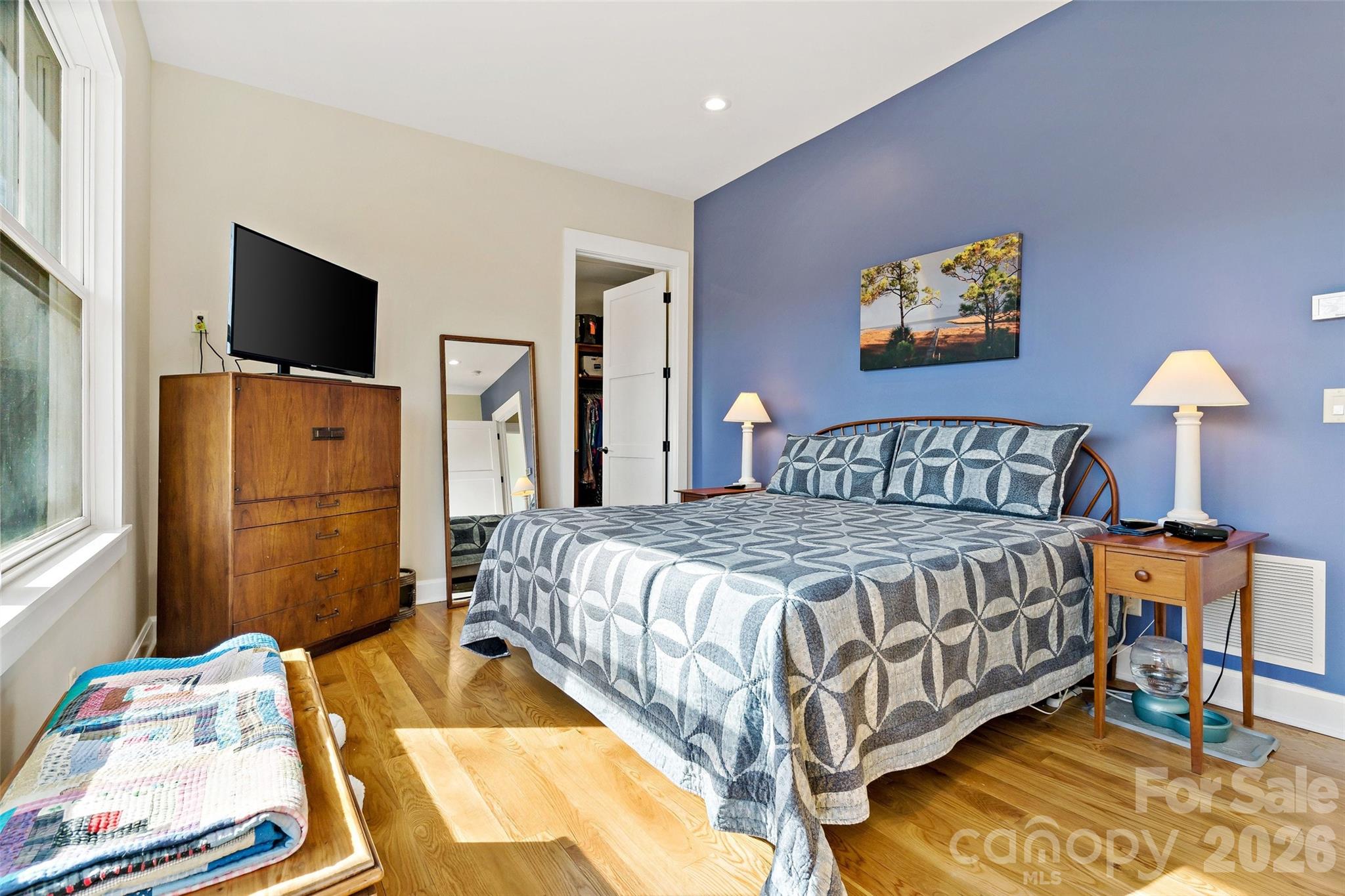 The Settings Of Black Mountain - Residential