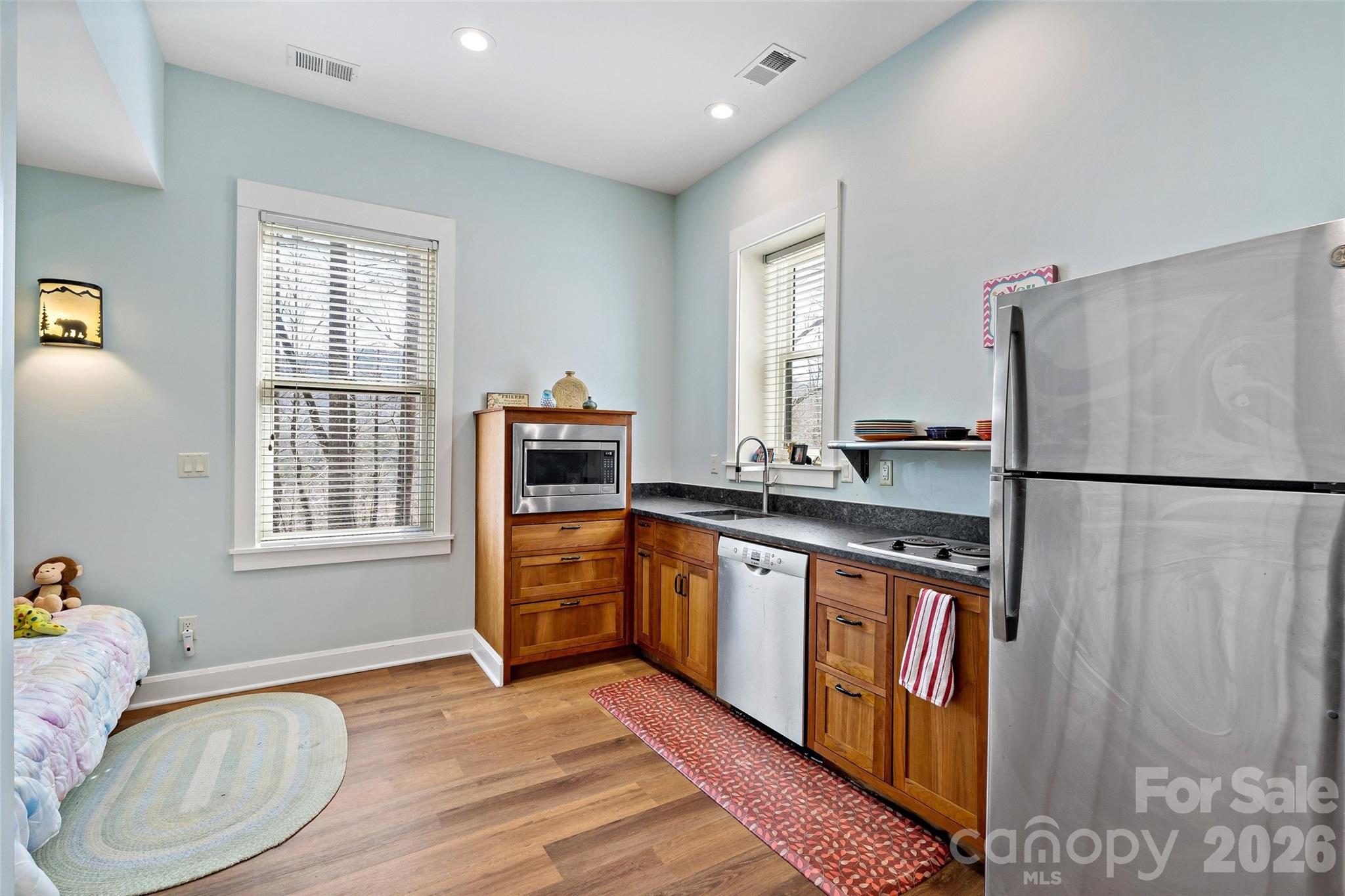 The Settings Of Black Mountain - Residential