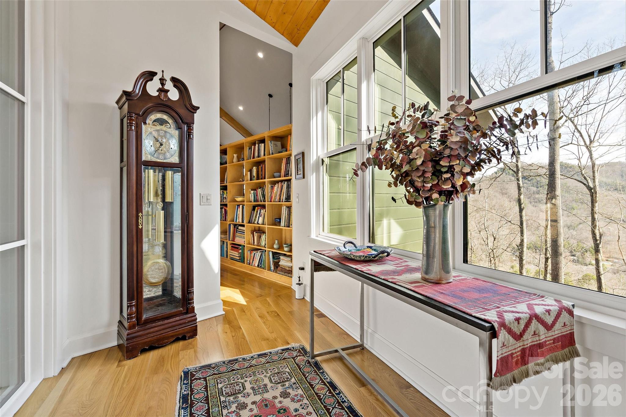 The Settings Of Black Mountain - Residential