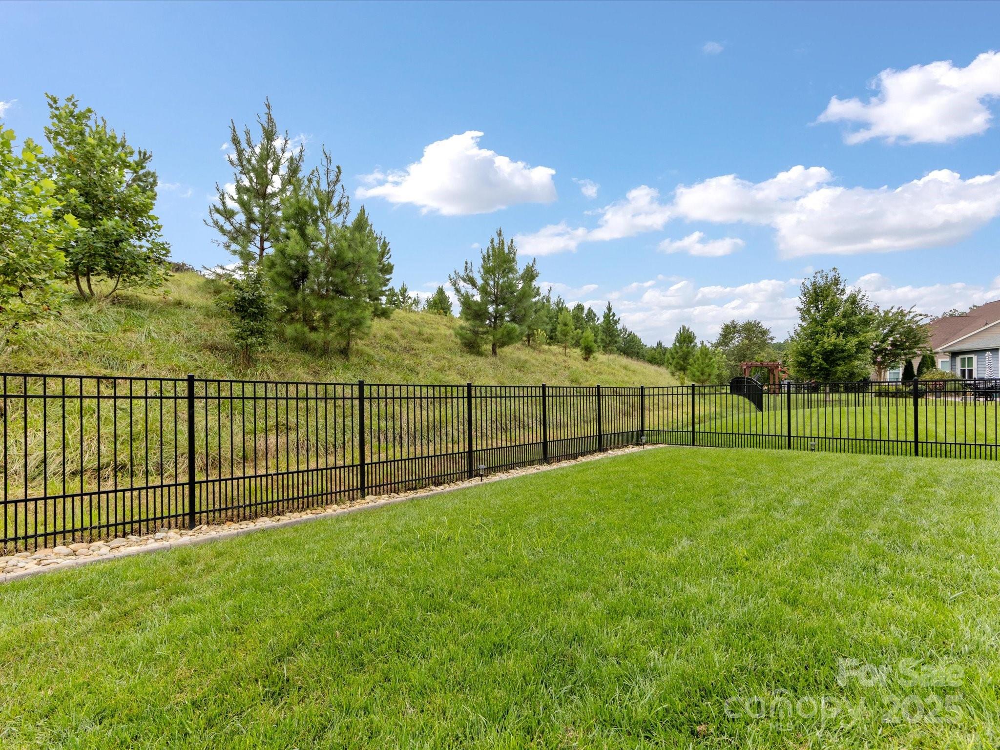 4891 Looking Glass Trail