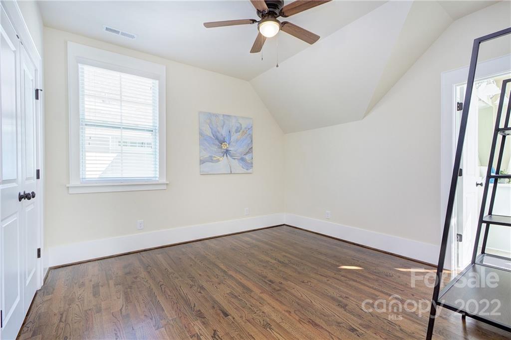 Riverwalk - Residential