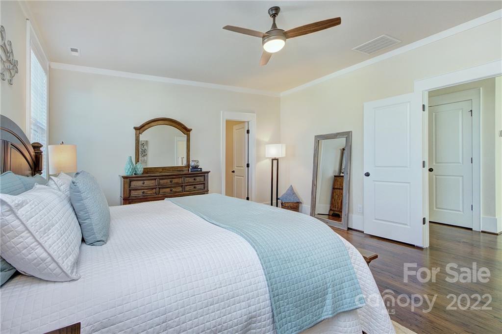 Riverwalk - Residential