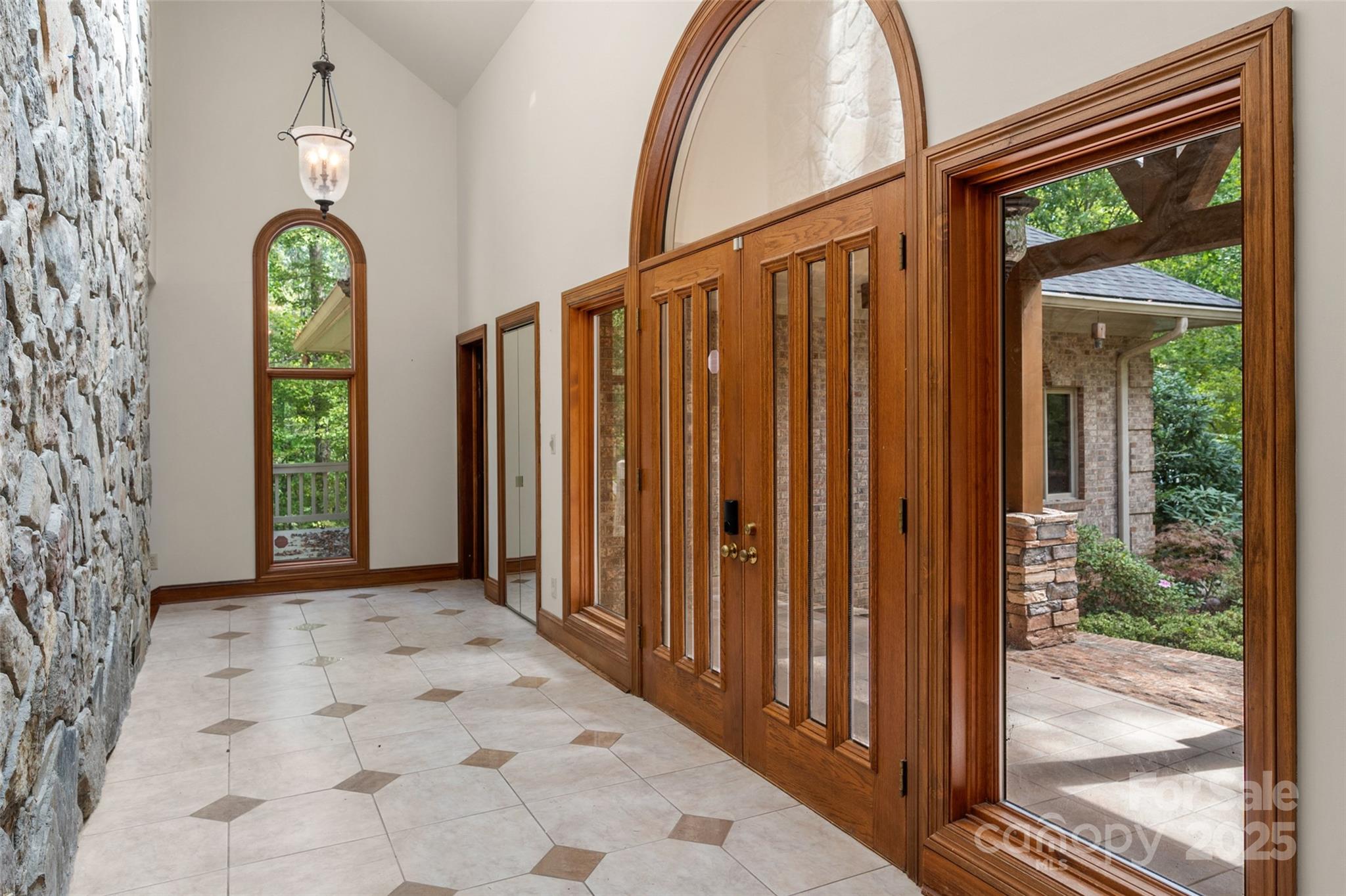 909 Baron Road