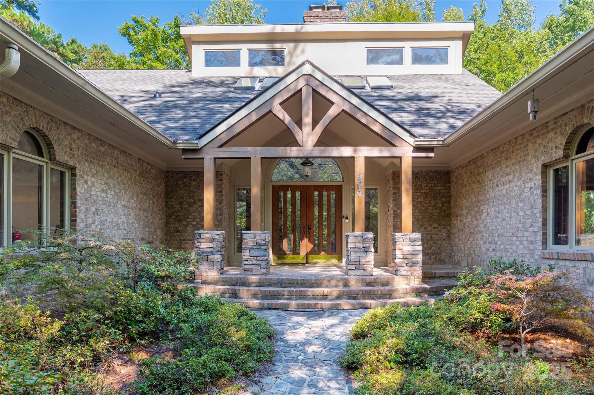 909 Baron Road