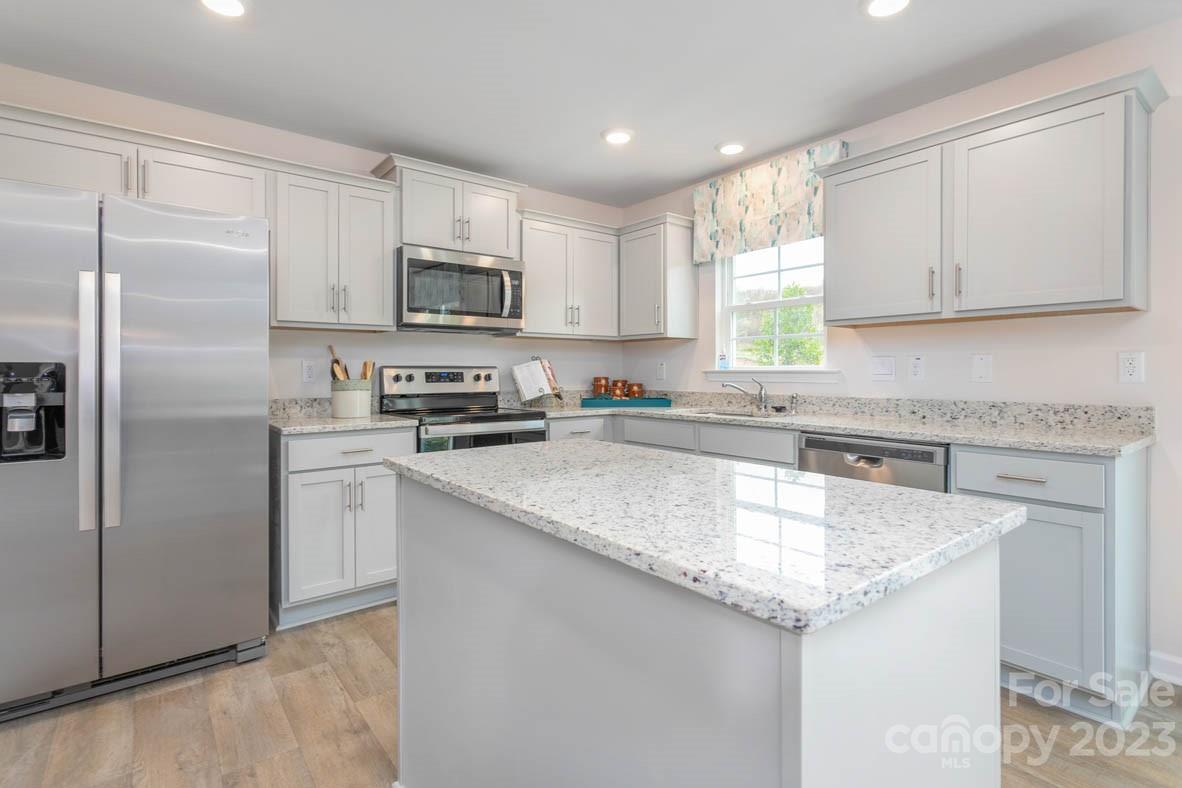 Hickory Ridge Estates - Residential