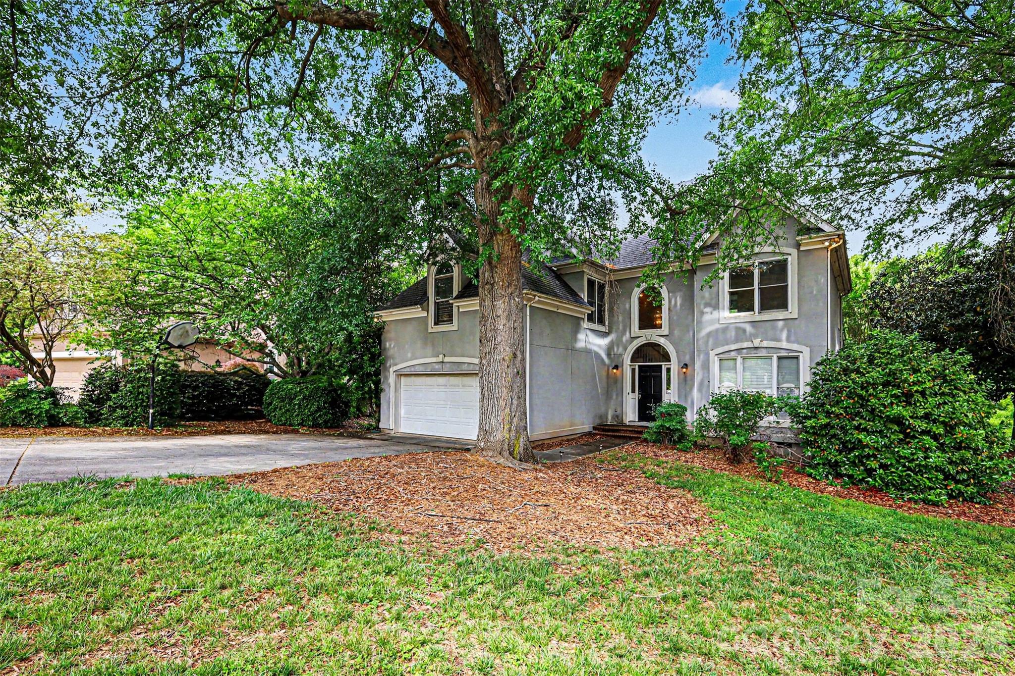 648 Landsdown Court