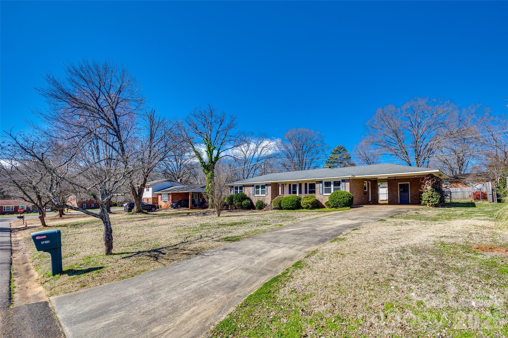 Winthrop Downs - Residential Lease