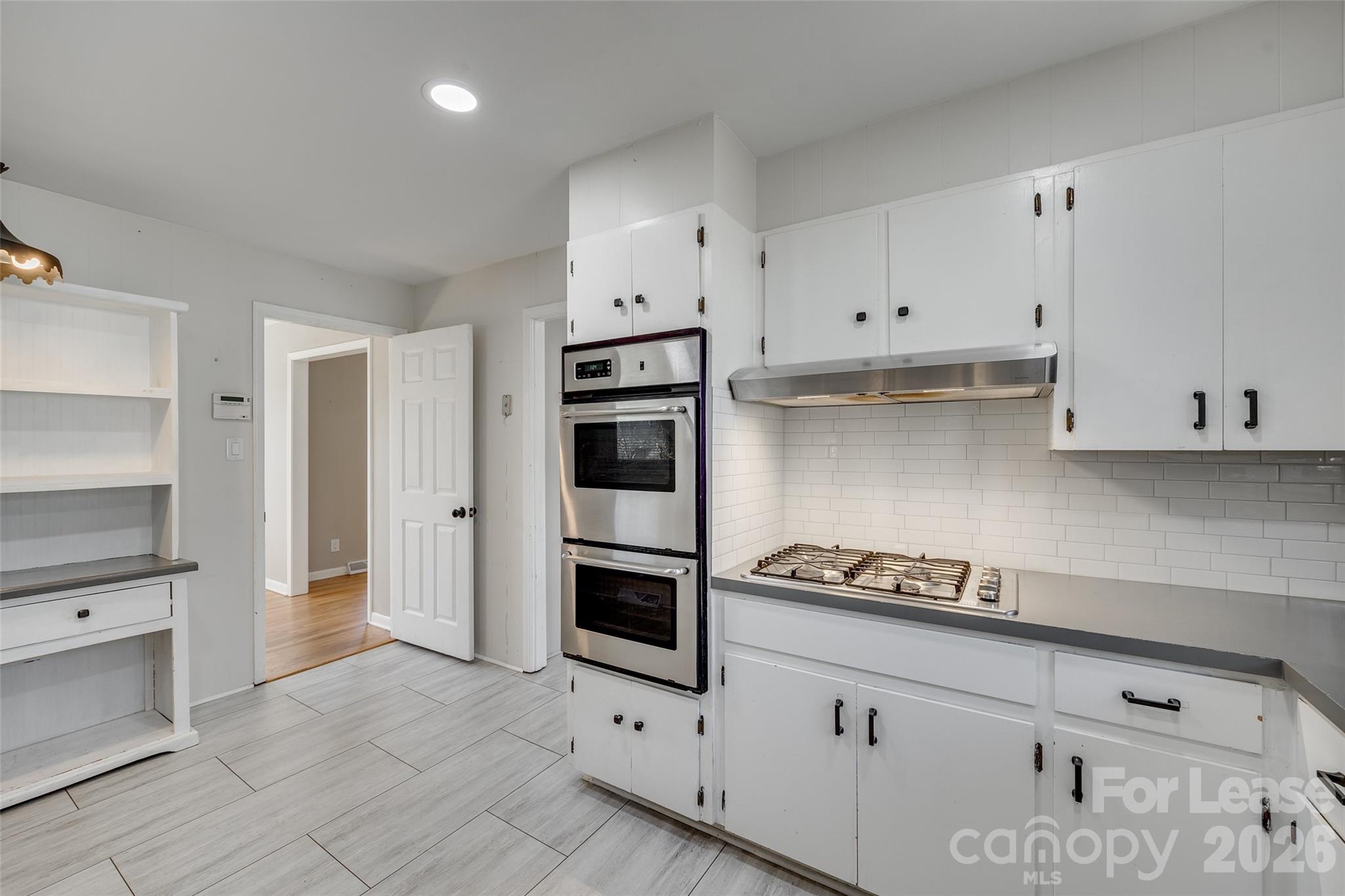 Winthrop Downs - Residential Lease