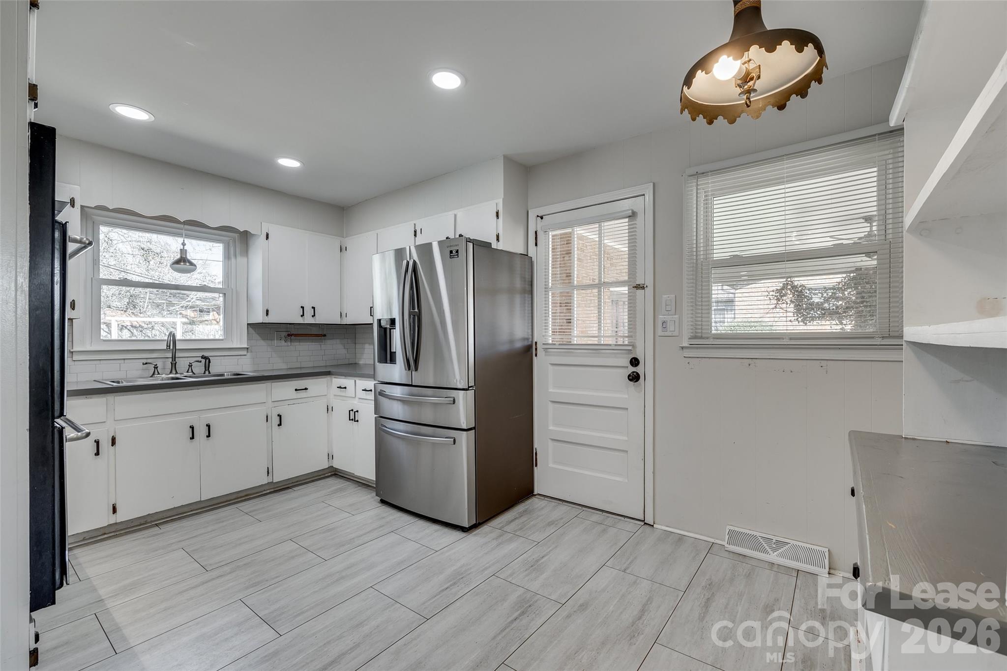 Winthrop Downs - Residential Lease