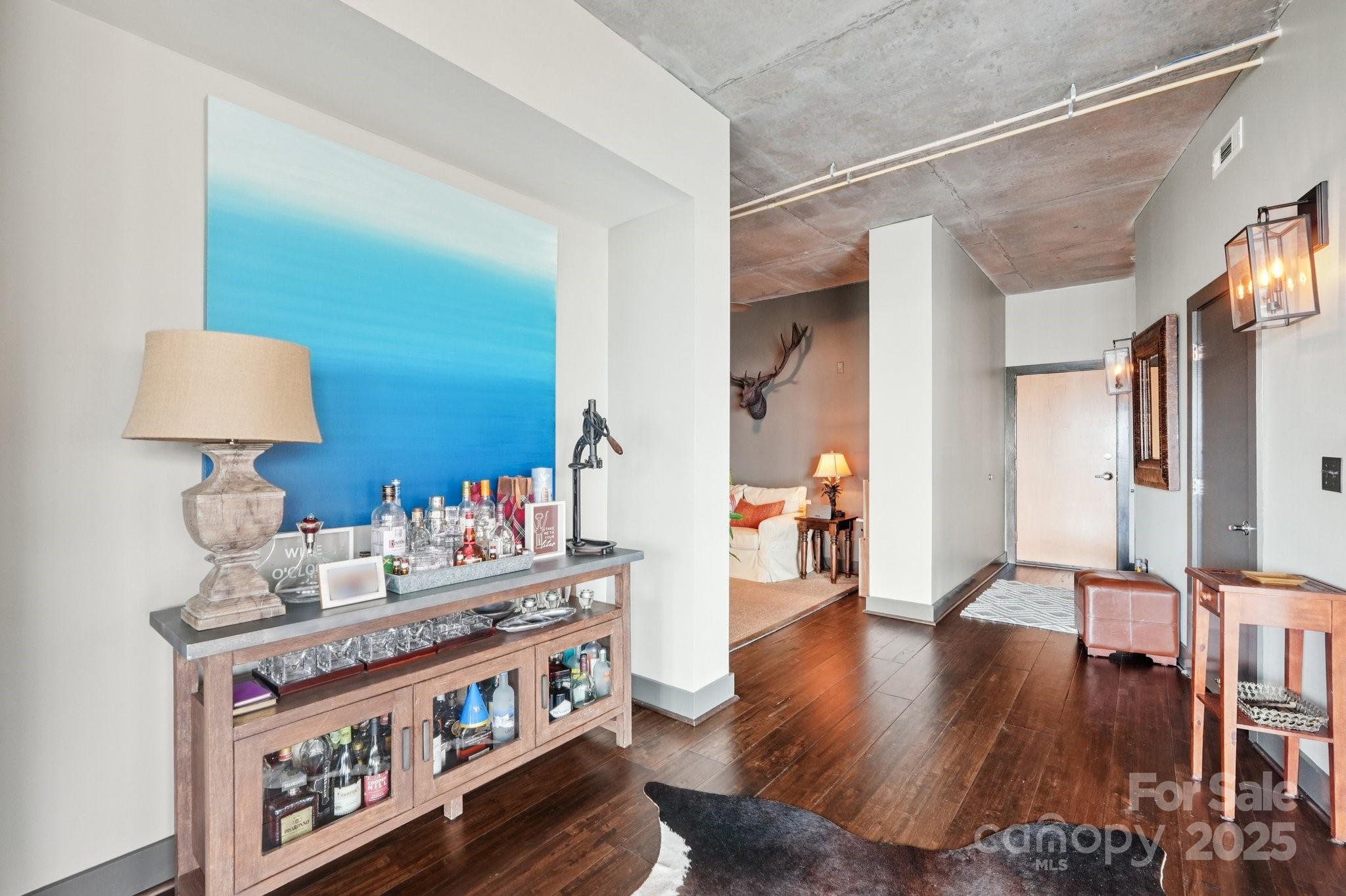505 E 6th Street 1001