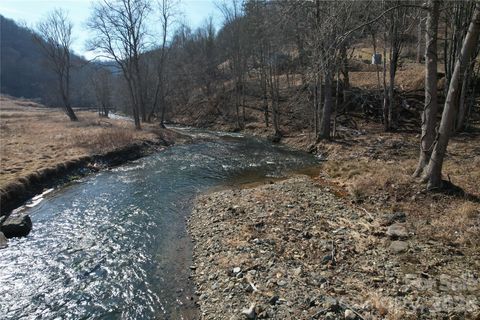 00 S US 19 Highway E Newland NC 28657