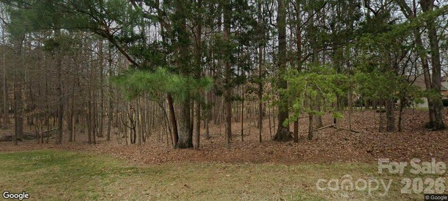 Waterfront building lot in Vander Lakes SD.  Enjoy the country setting with large lots and beautiful brick homes throughout.  Minutes from shopping, high performing schools and government facilities.  Easy commutes to Charlotte, NC employment centers and airport.  Lake Wylie is minutes away.  Call today for a private tour.