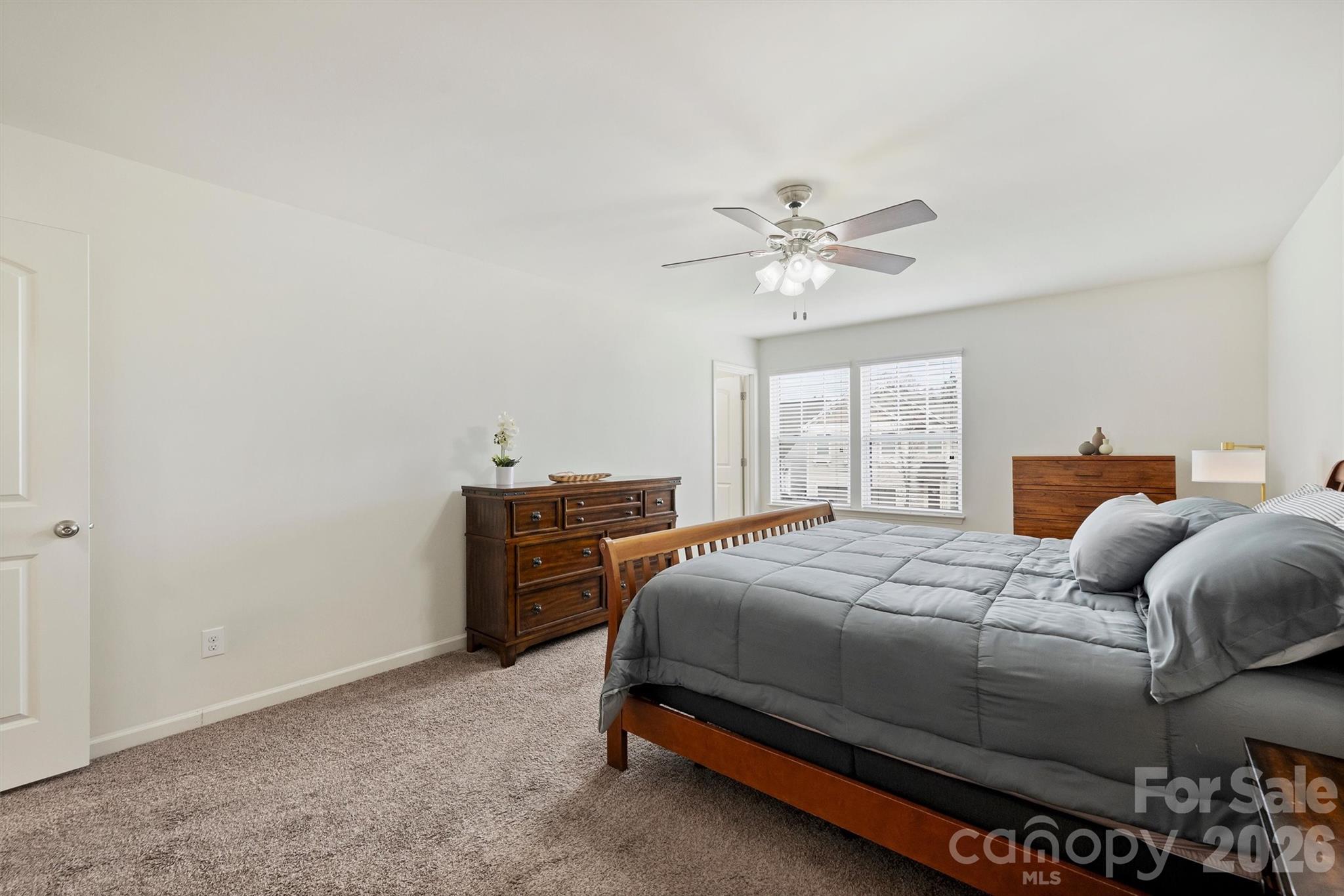 Newport Lakes - Residential