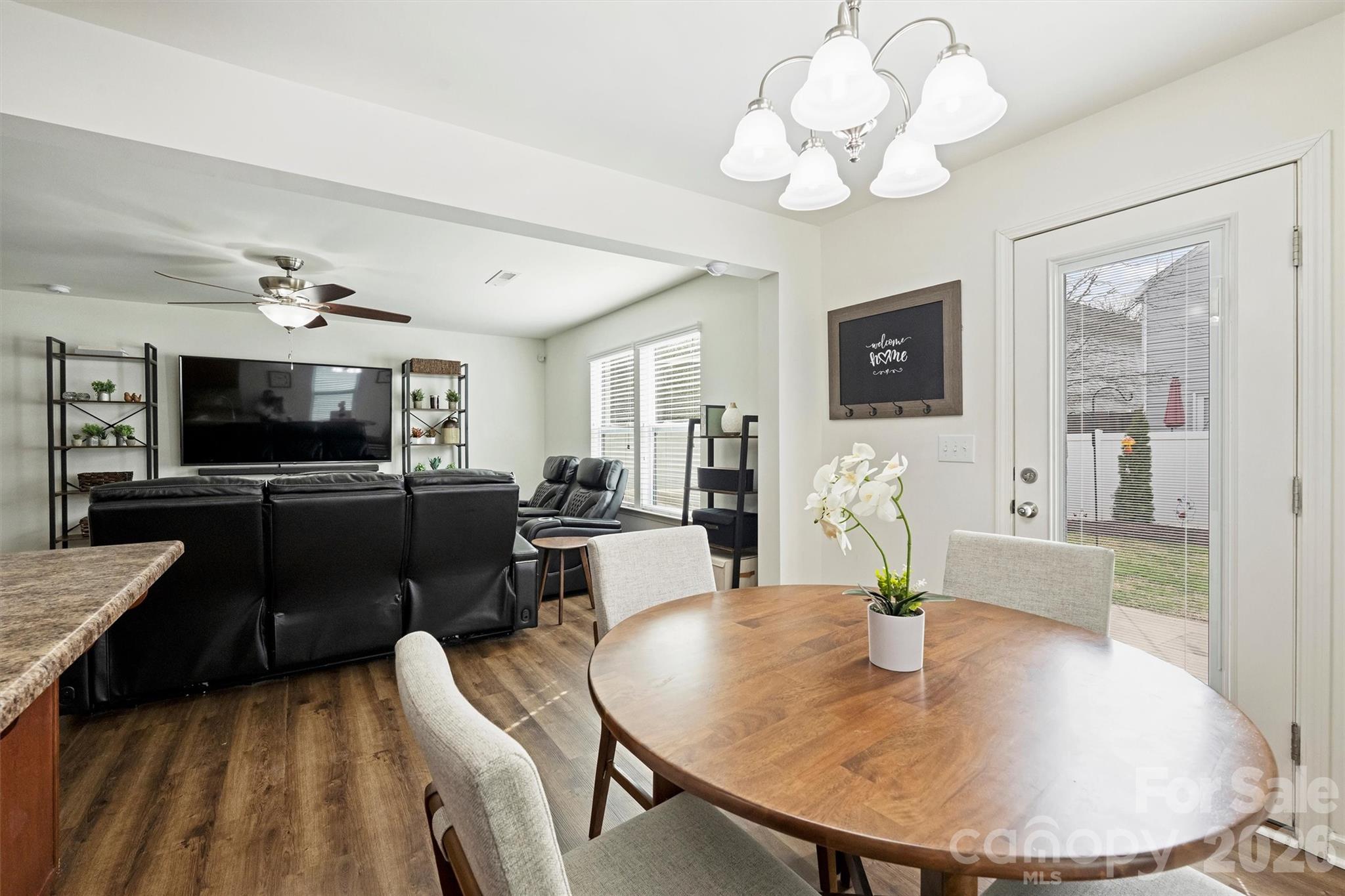 Newport Lakes - Residential