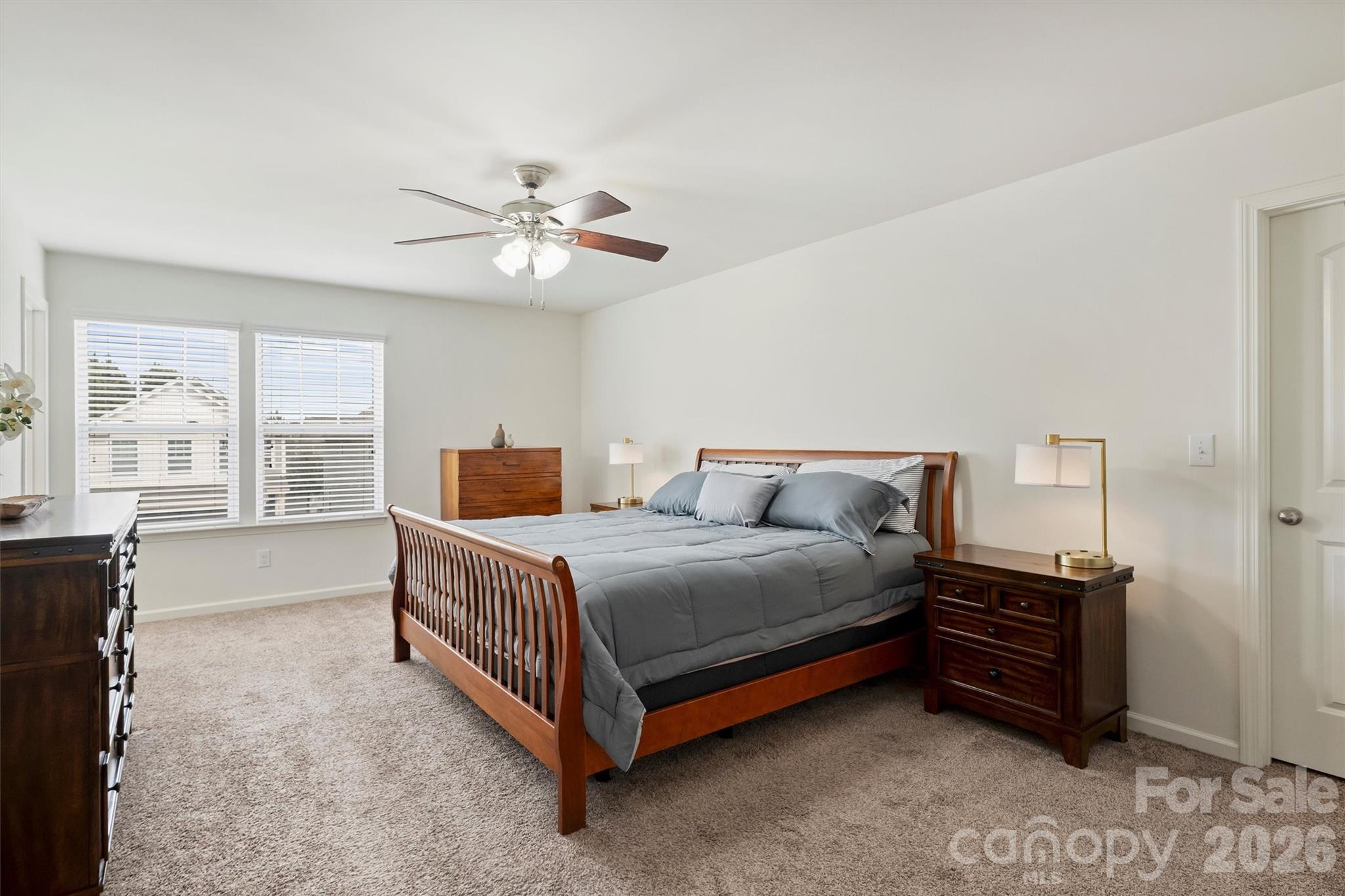 Newport Lakes - Residential