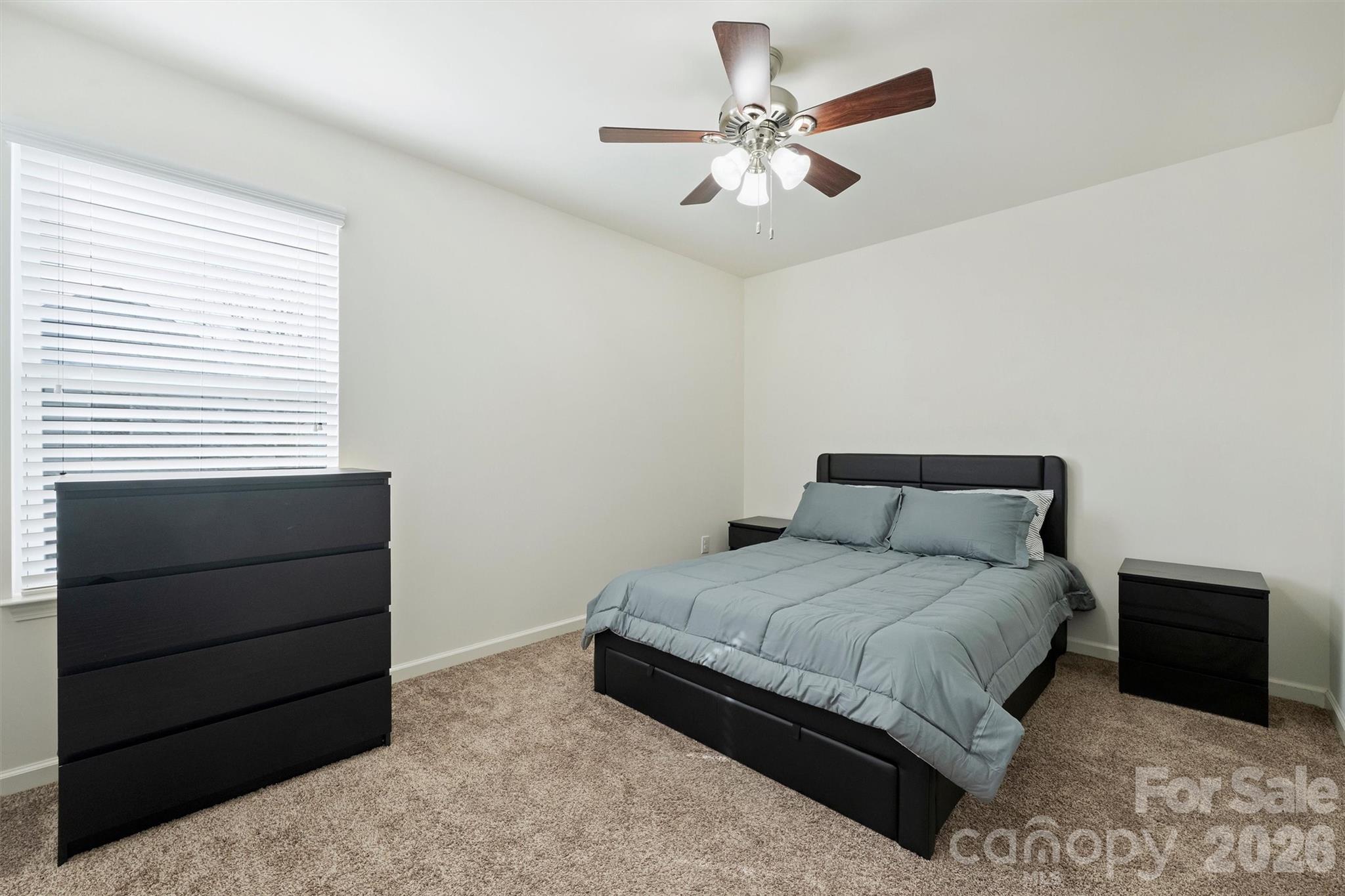 Newport Lakes - Residential