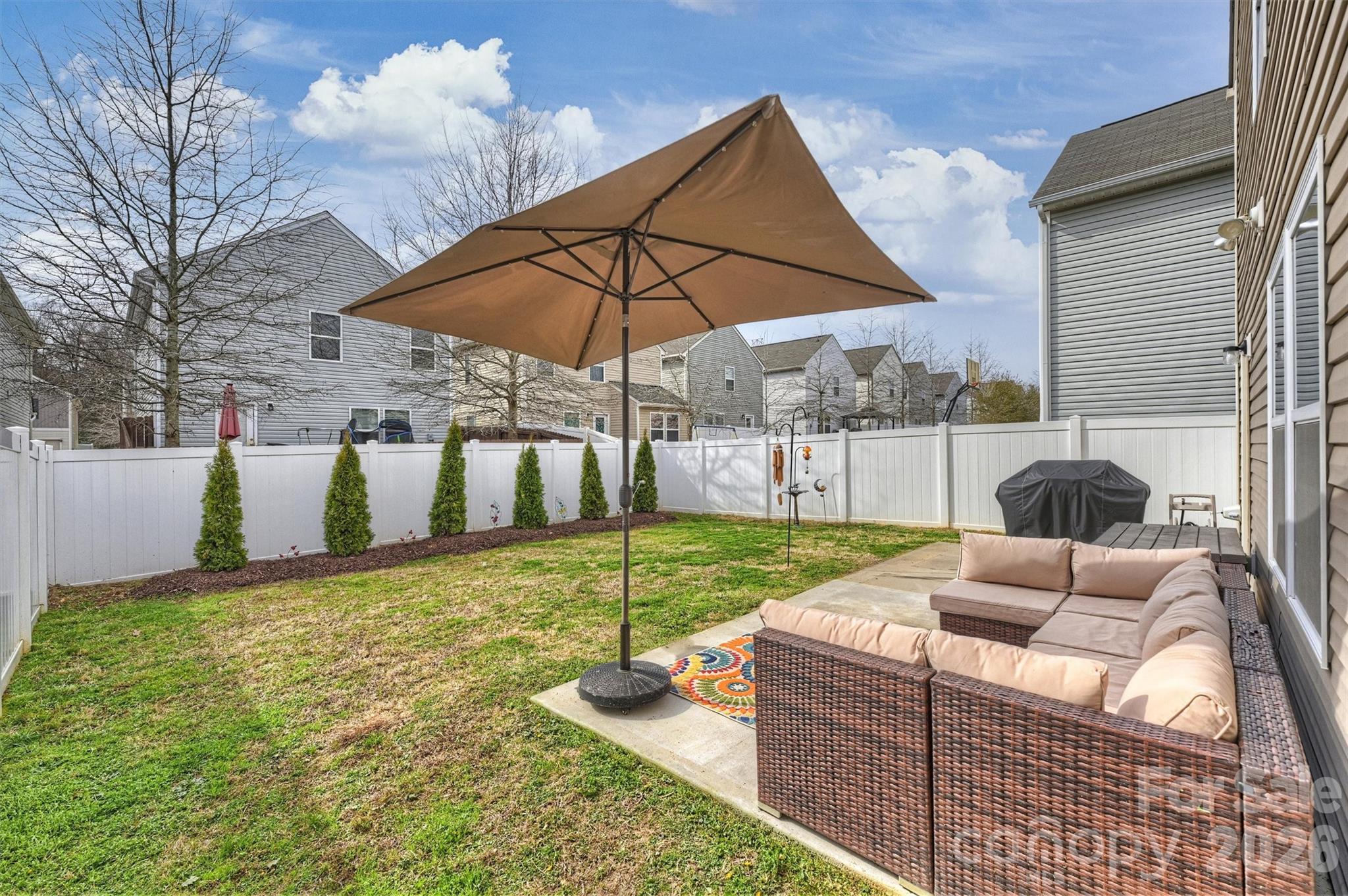 Newport Lakes - Residential