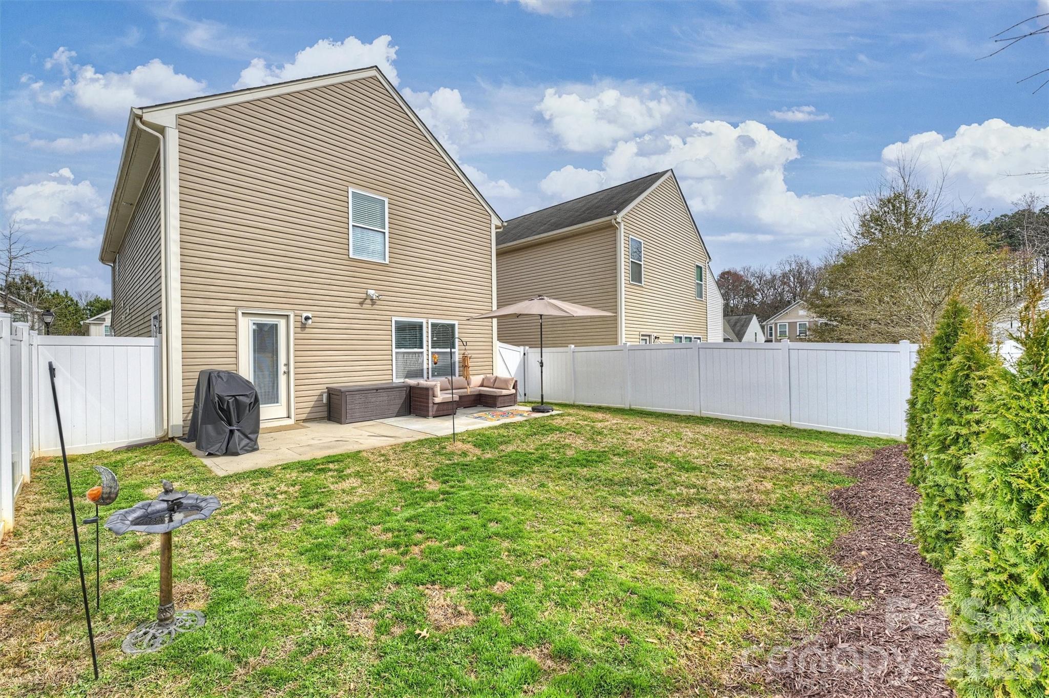 Newport Lakes - Residential