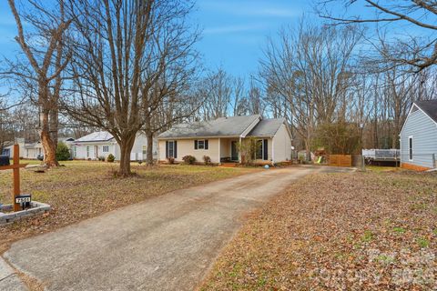 Photo of 7501 Lancashire Drive, Mint Hill, NC 28227 (MLS # 4346393)