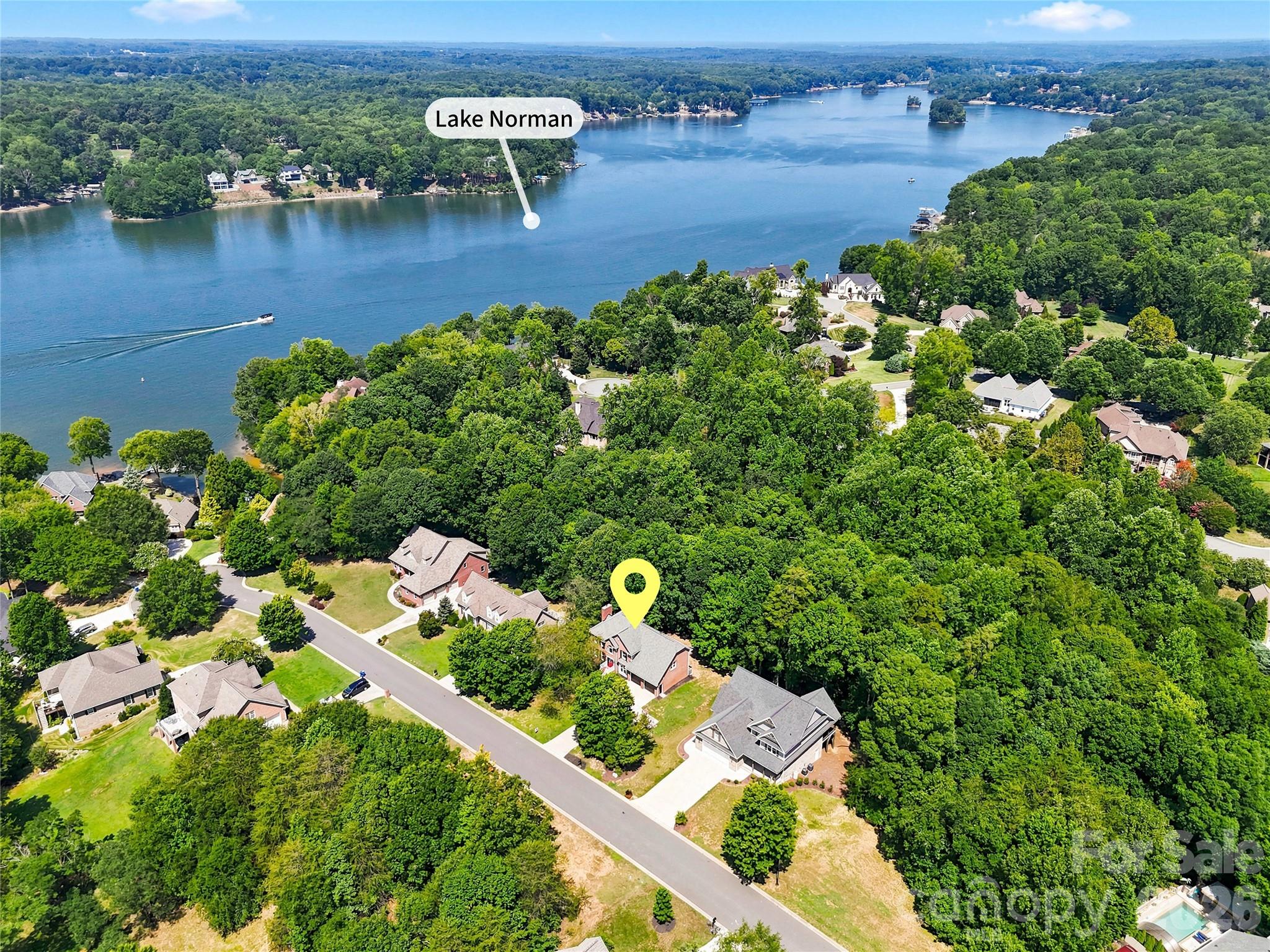 122 W Tattersall Drive