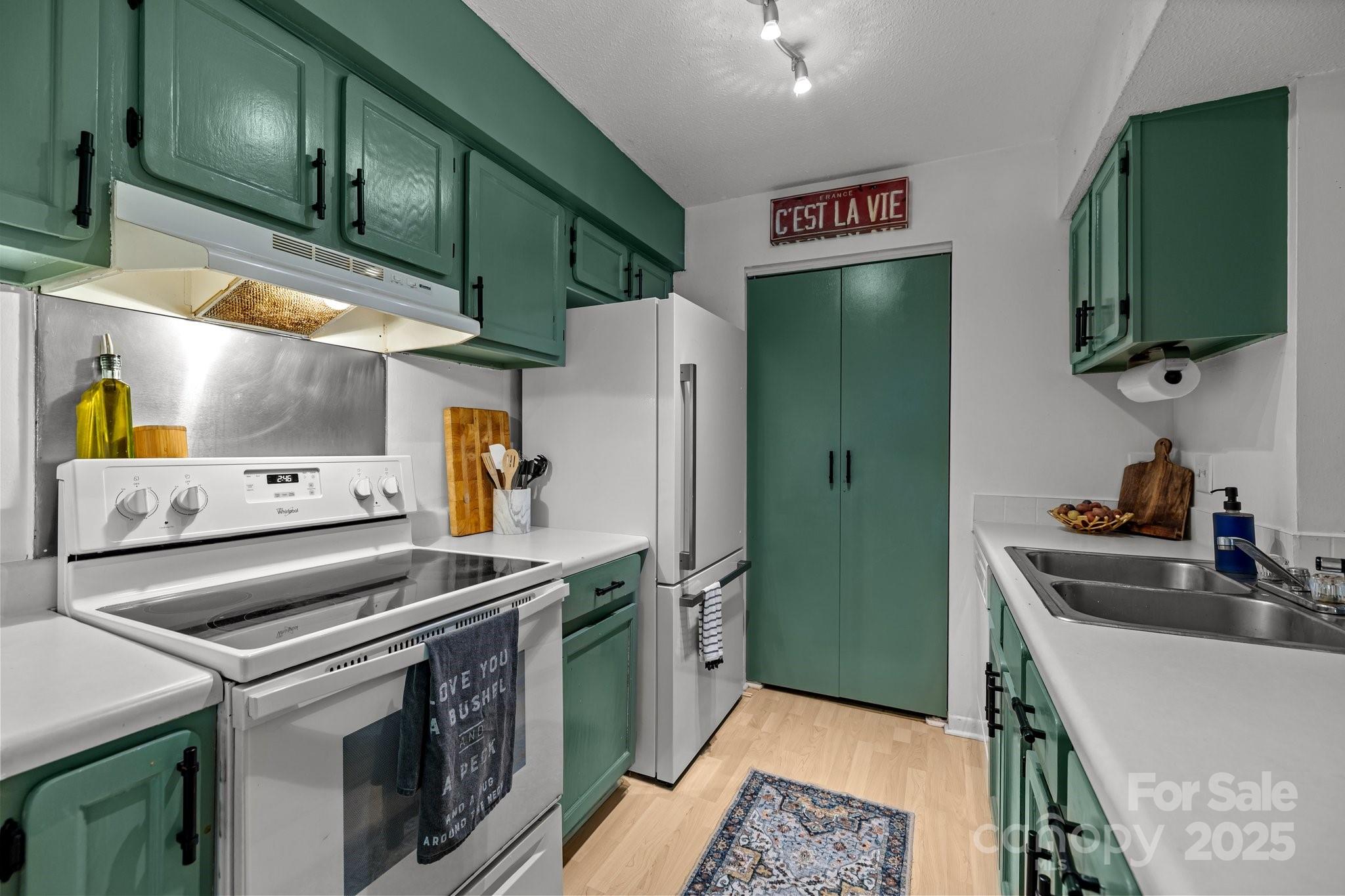 11069 Cedar View Road