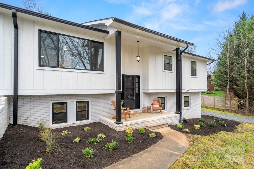 MULTIPLE OFFERS RECEIVED!  HIGHEST AND BEST BY 9PM MONDAY 11/25.  Don't miss this newly renovated split-level home in the heart of Mills River!  This home includes a new roof, HVAC, appliances and more.  This home is located approximately 5 minutes from Asheville Airport and Airport Road shopping.  Over 2300 square feet with 3 bedrooms and 2 bathrooms upstairs, this home also has a third bathroom and second kitchen in the basement.  The backyard has a utility building that could be used for a workshop or to support any number of hobbies.  Schedule your showing today. 

Agent is owner.