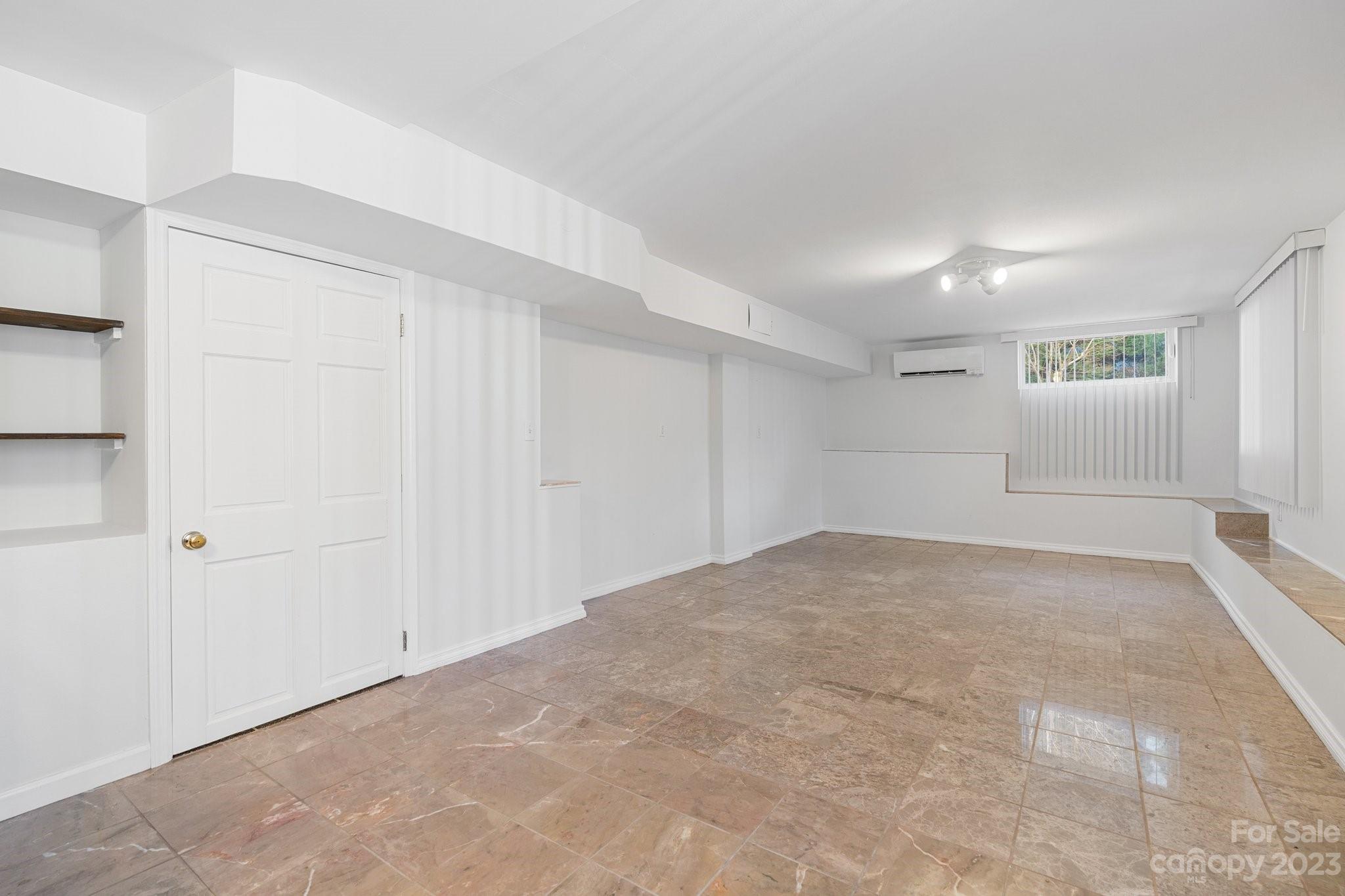 Twin Springs - Residential