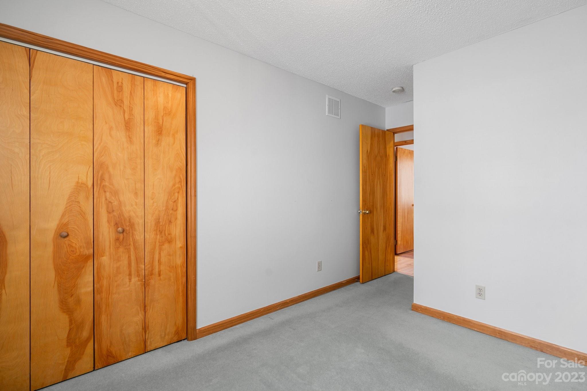 Twin Springs - Residential