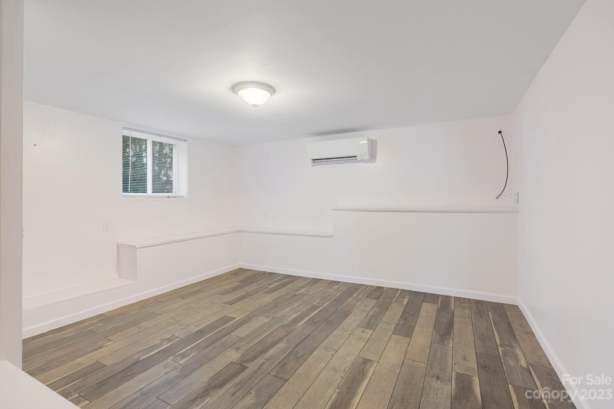 Twin Springs - Residential