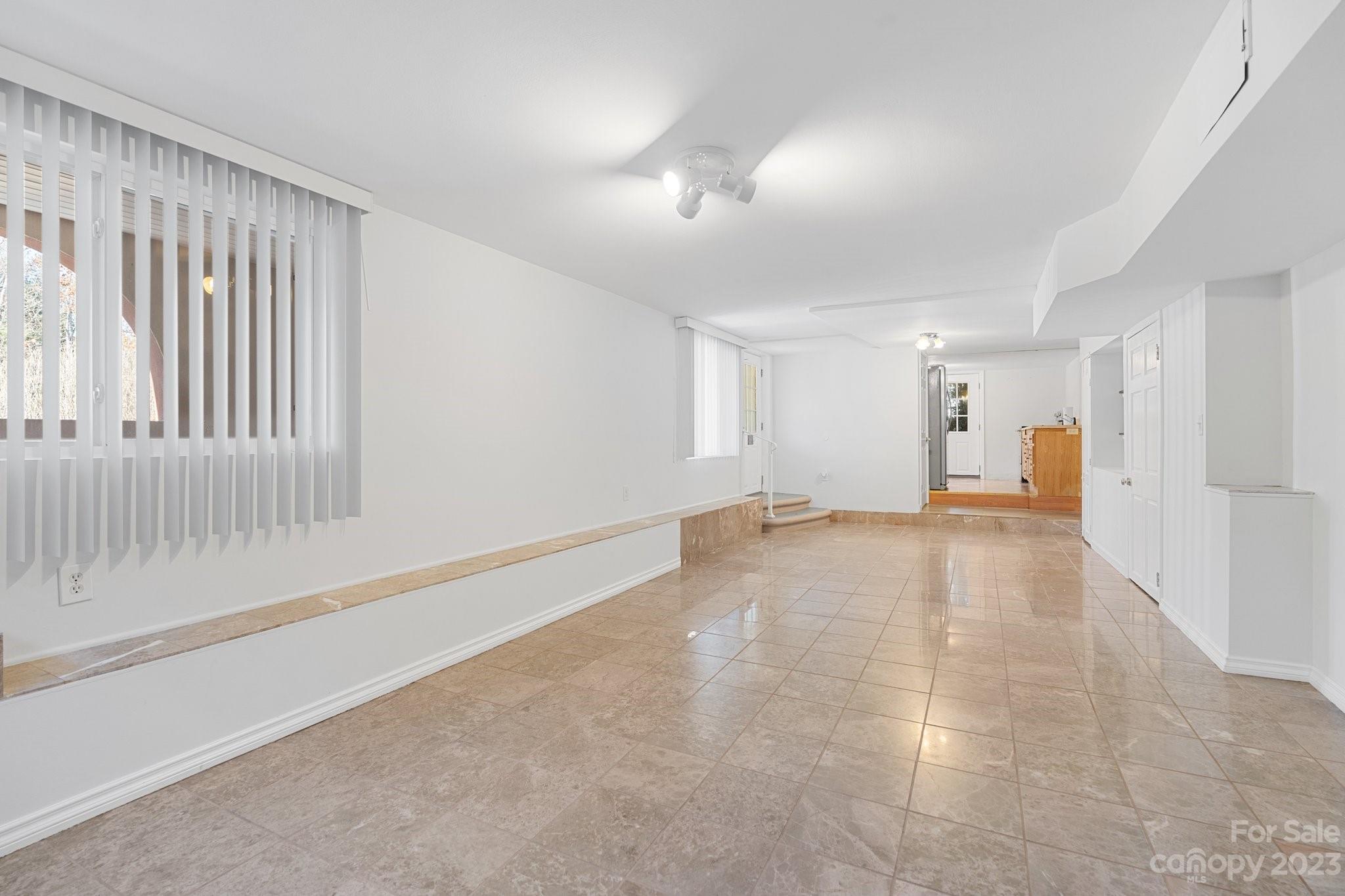 Twin Springs - Residential