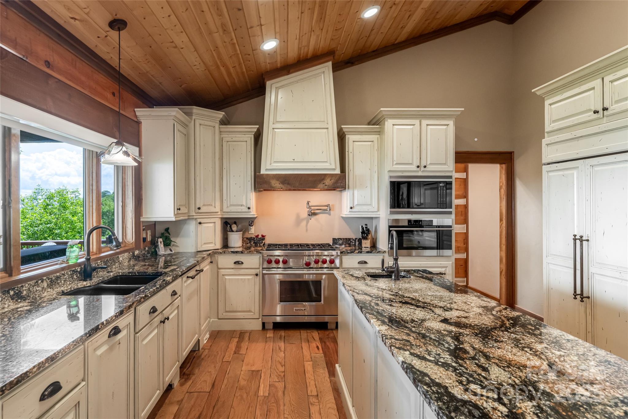 Smoky Mountain Retreat at Eagles Nest - Residential