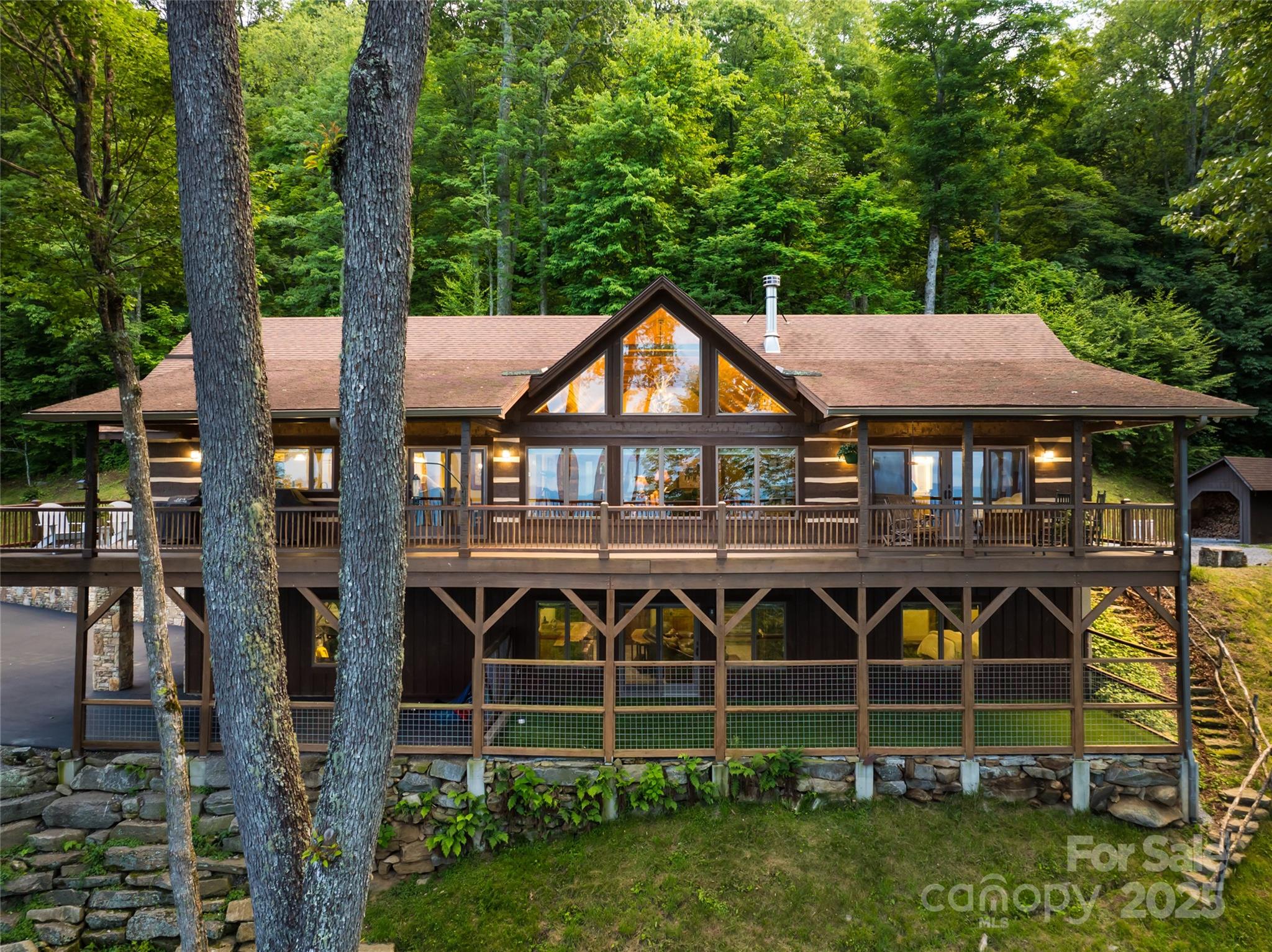 242 Anisidi Trail