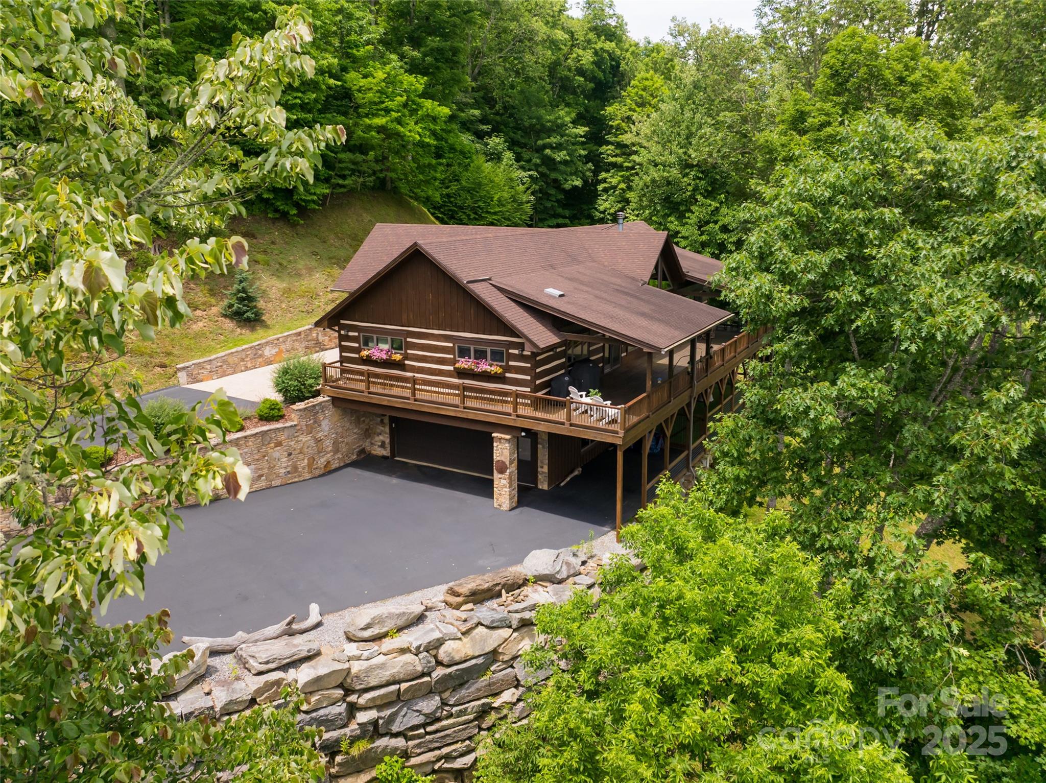Smoky Mountain Retreat at Eagles Nest - Residential