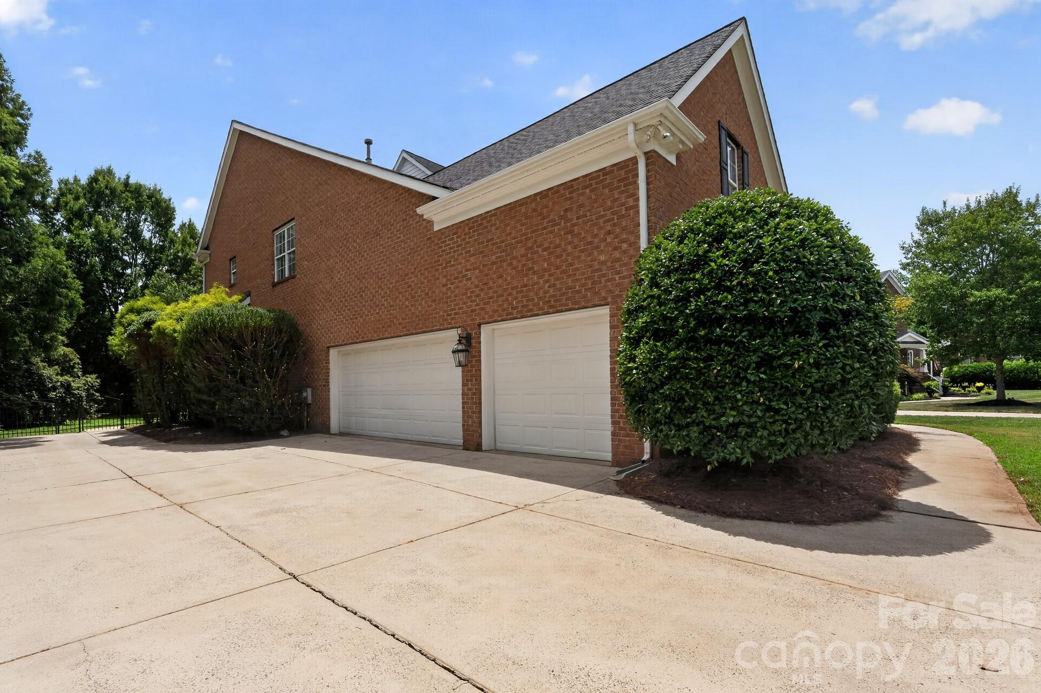 105 Castlestone Lane