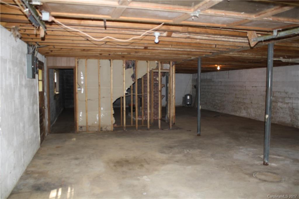 Whispering Hill Estates - Residential