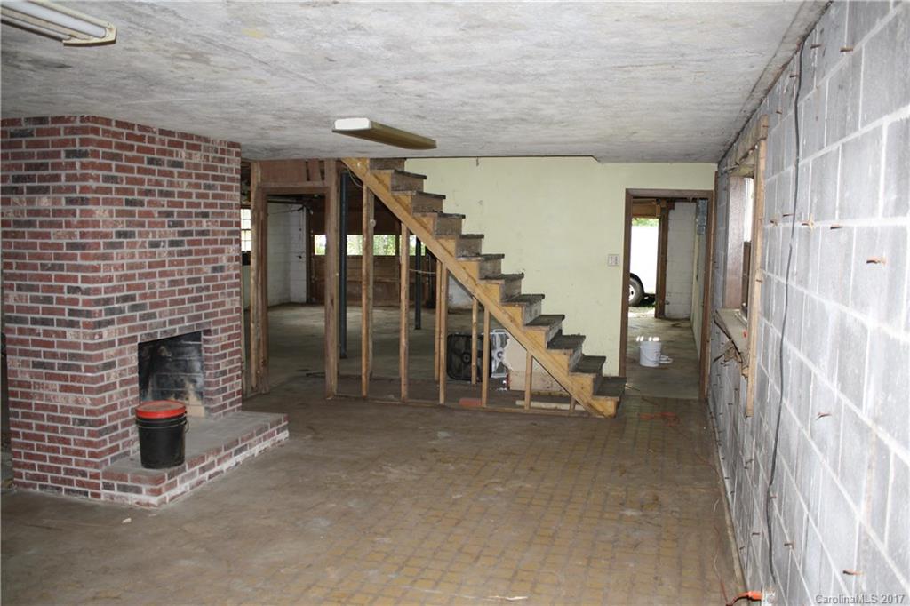 Whispering Hill Estates - Residential