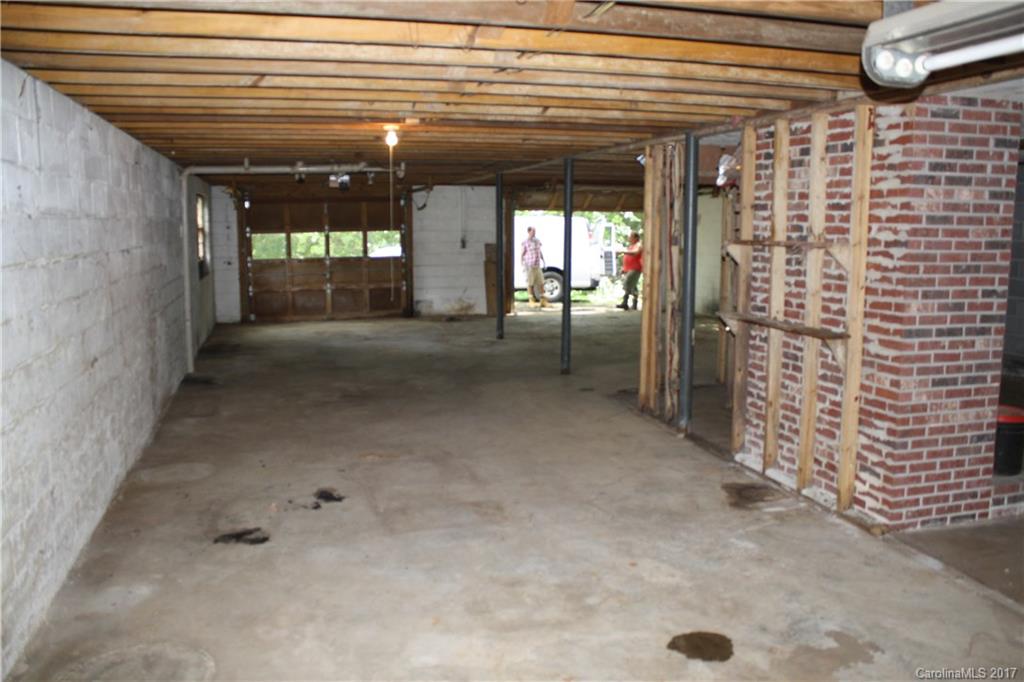 Whispering Hill Estates - Residential