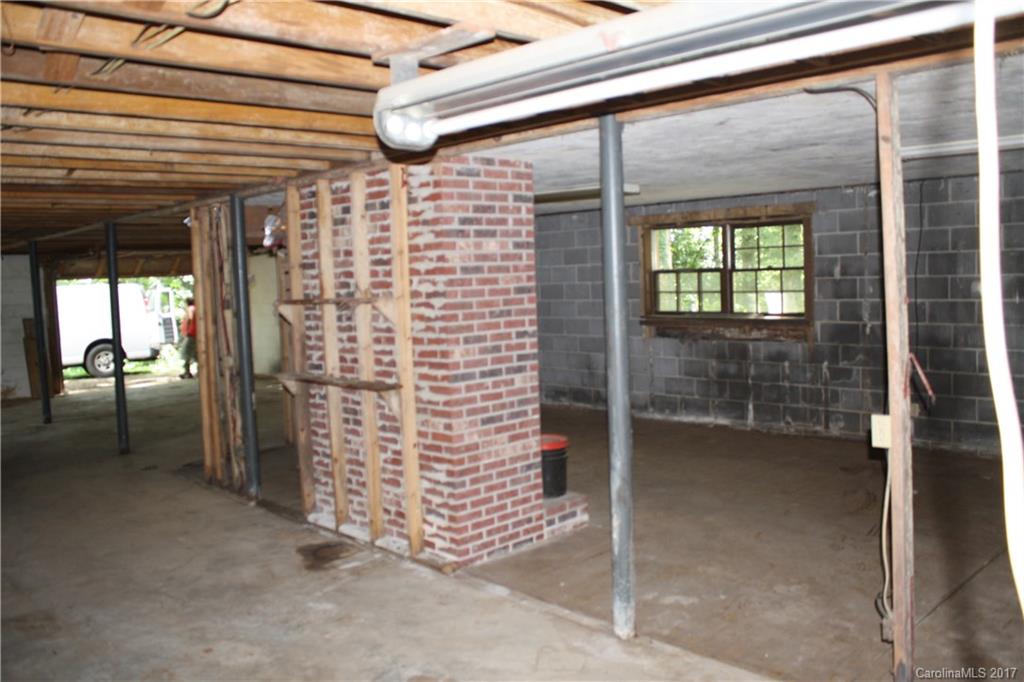 Whispering Hill Estates - Residential