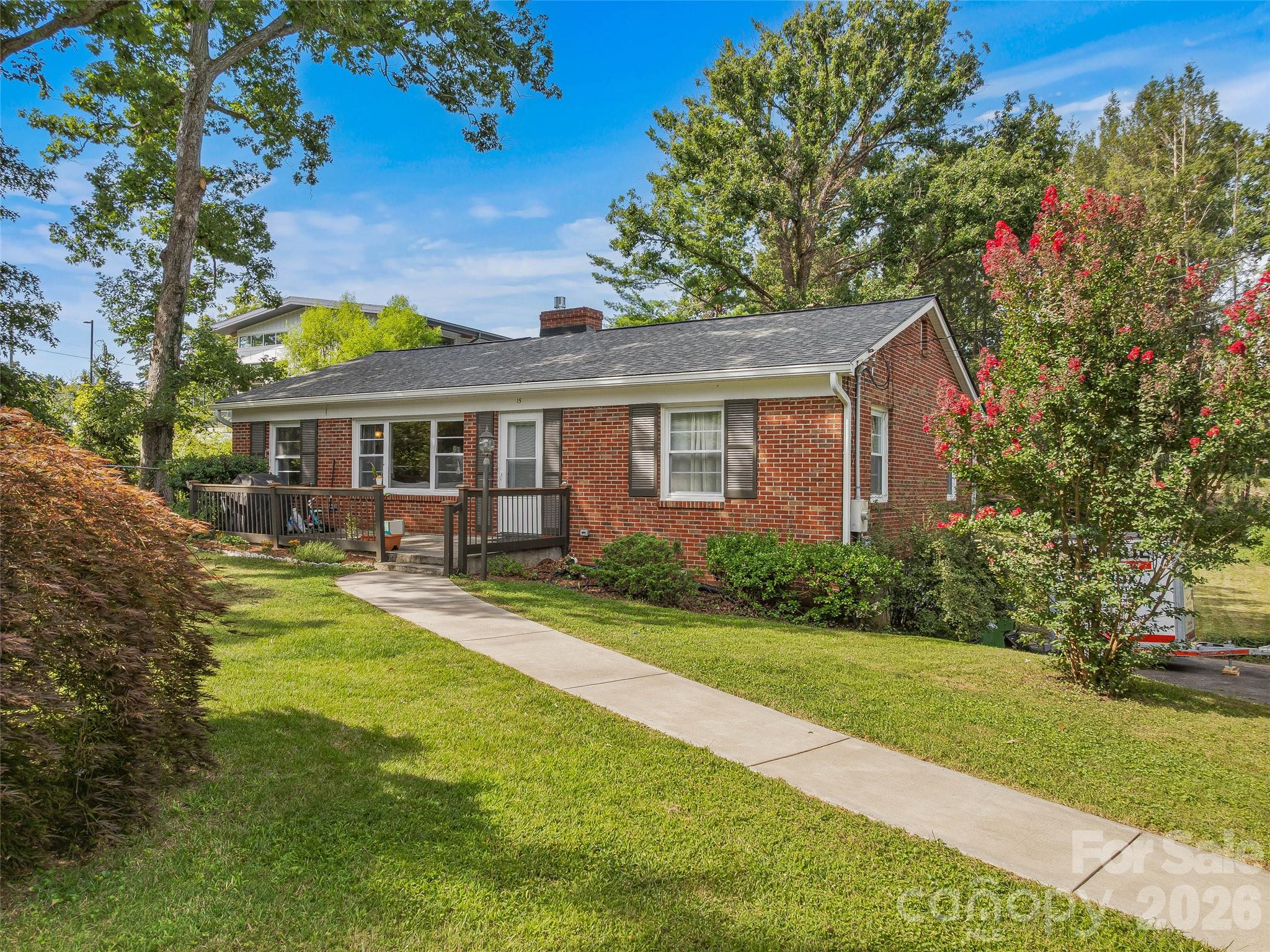15 Lynnstone Court