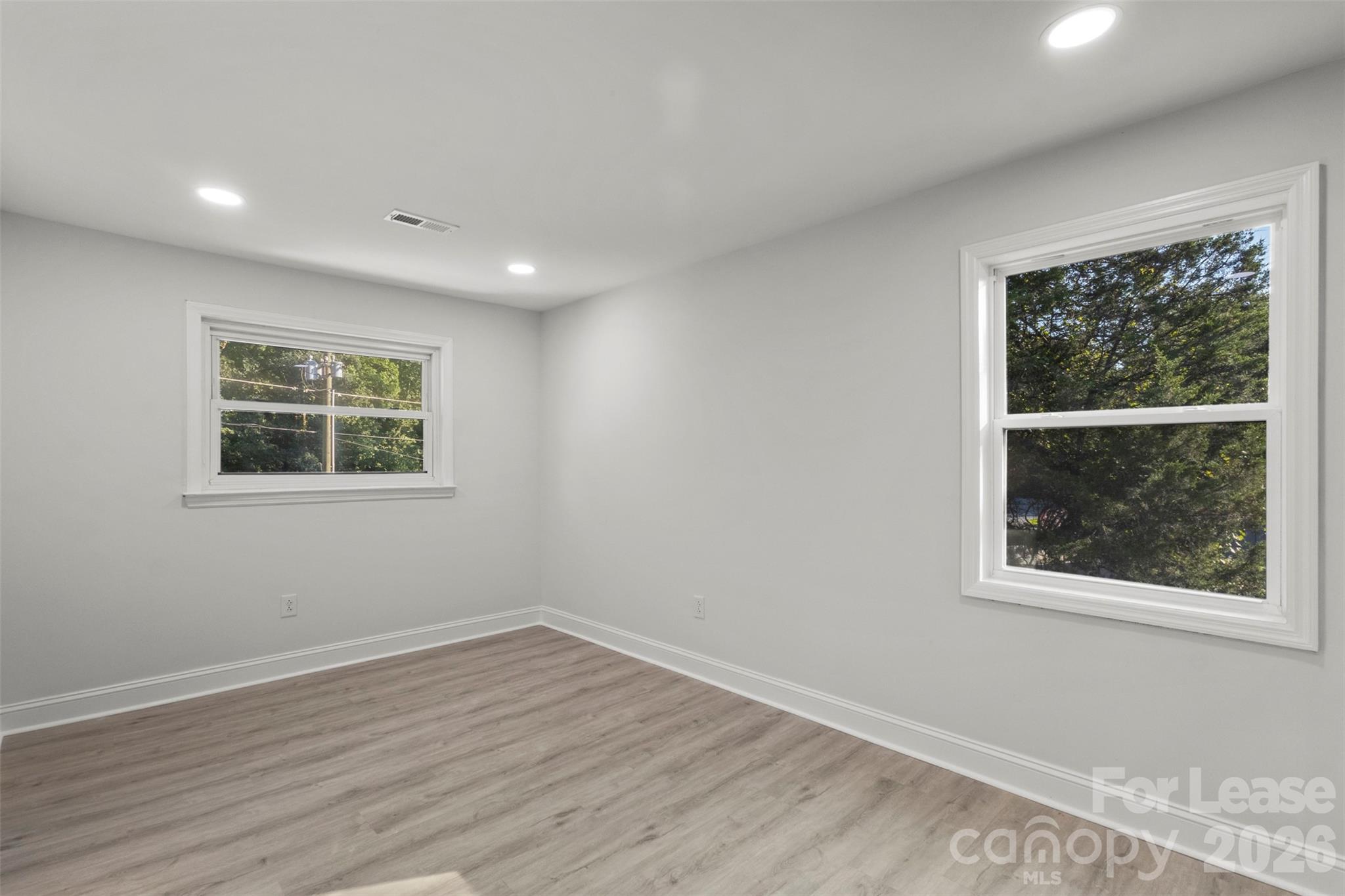 679 Oakridge Farm Highway