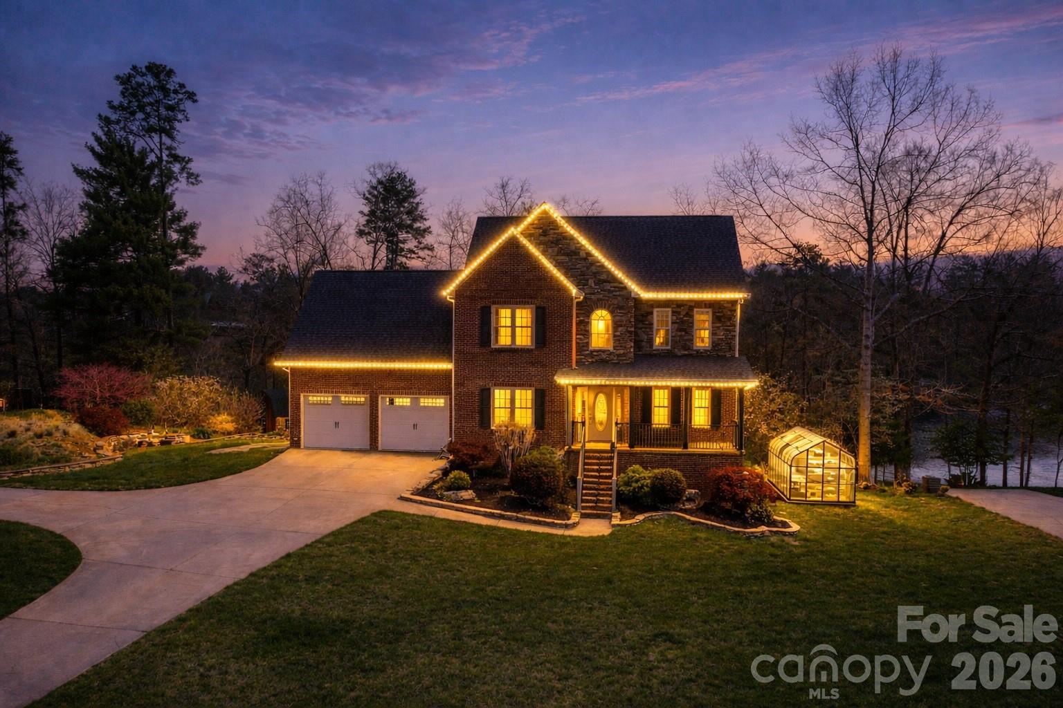 4726 Crystal Falls Avenue