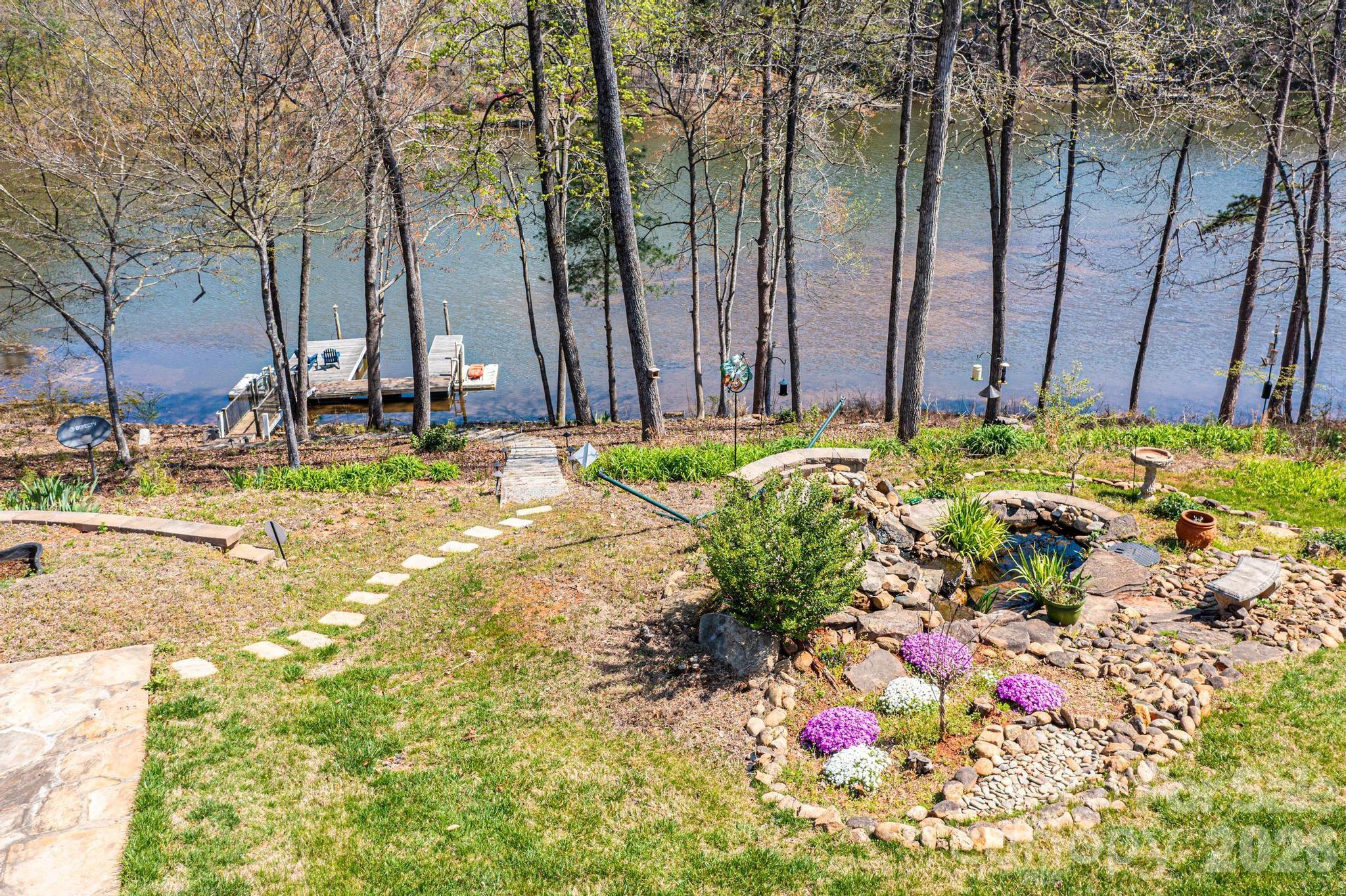 4726 Crystal Falls Avenue