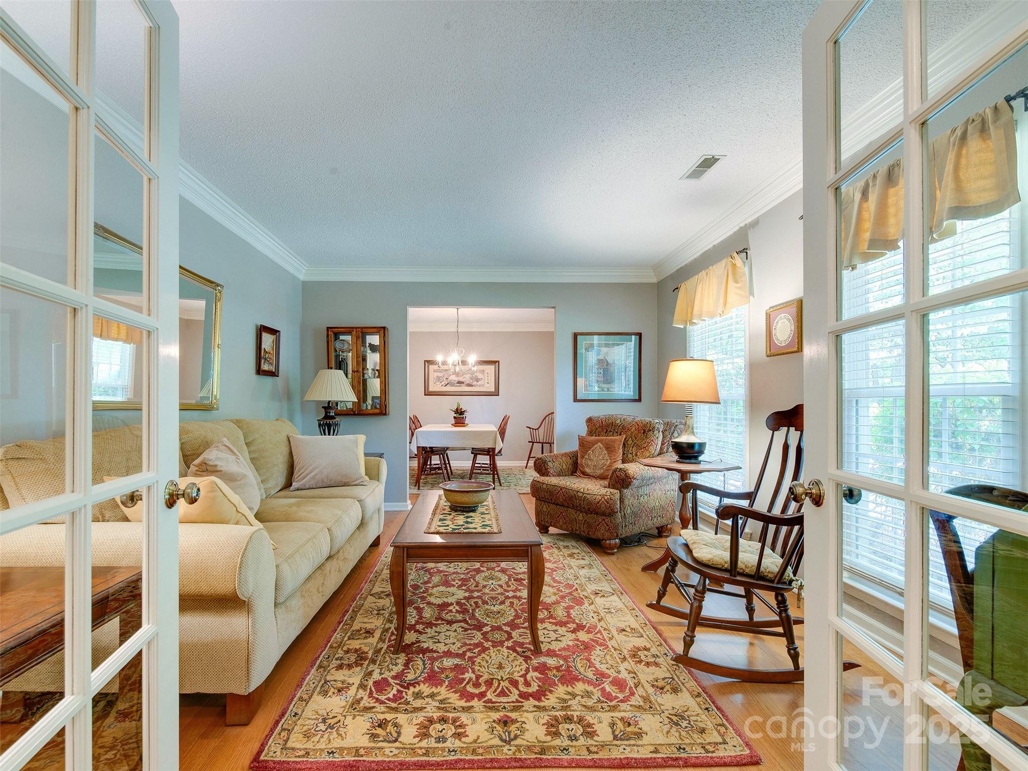 8413 Wellington Lane