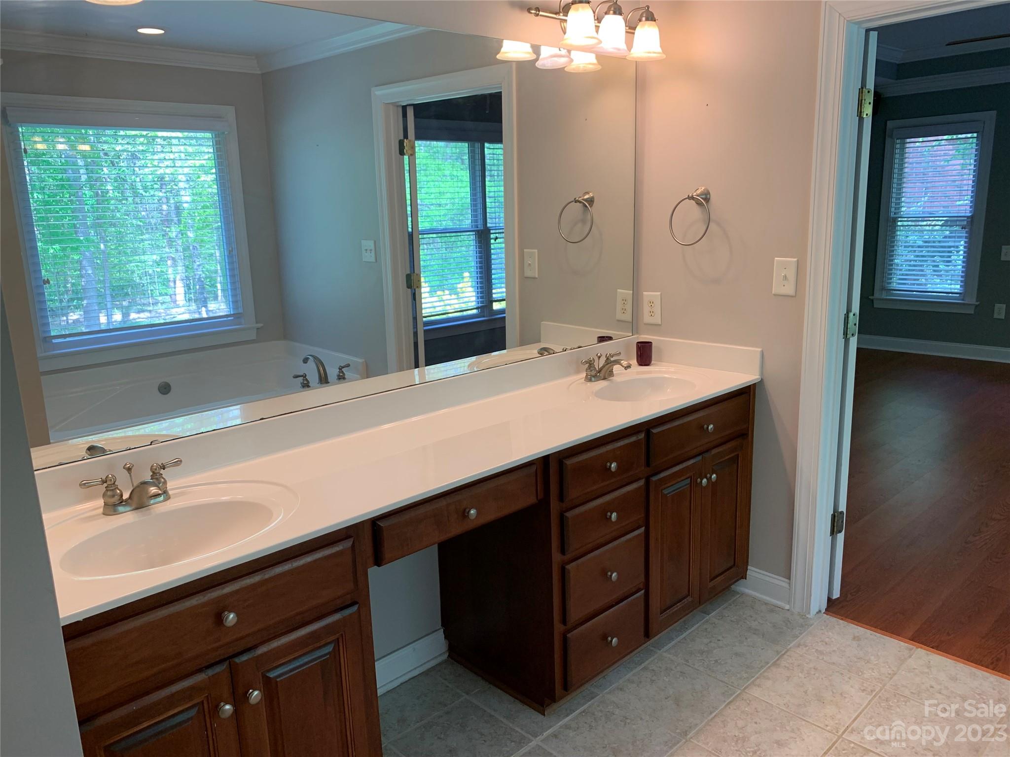 Miranda - Residential