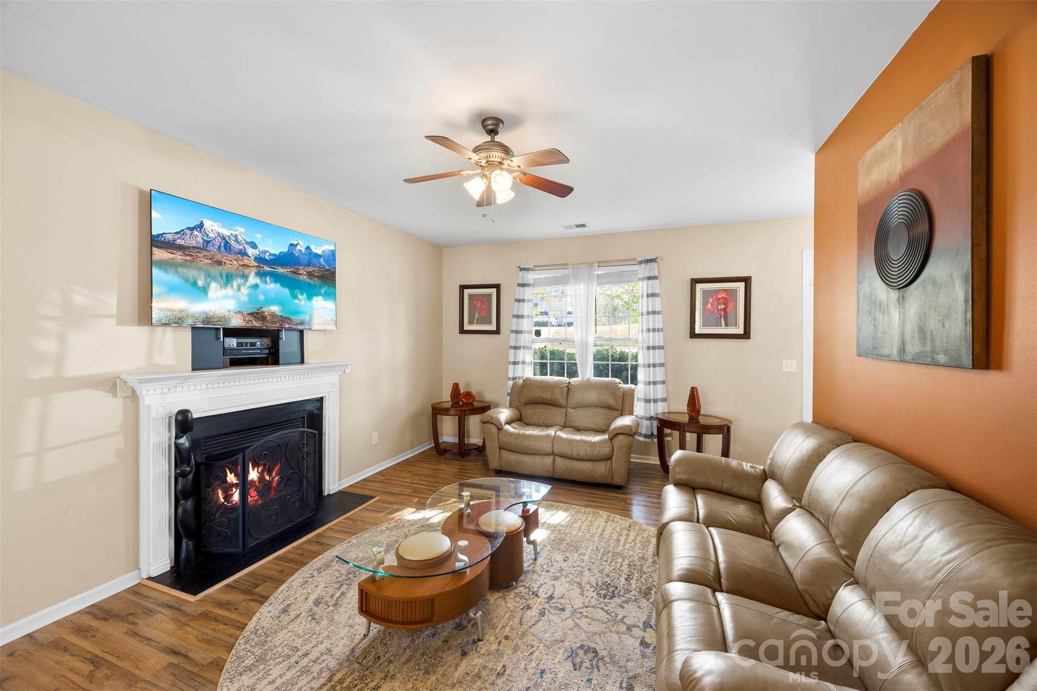 624 Cliffs Inn Circle