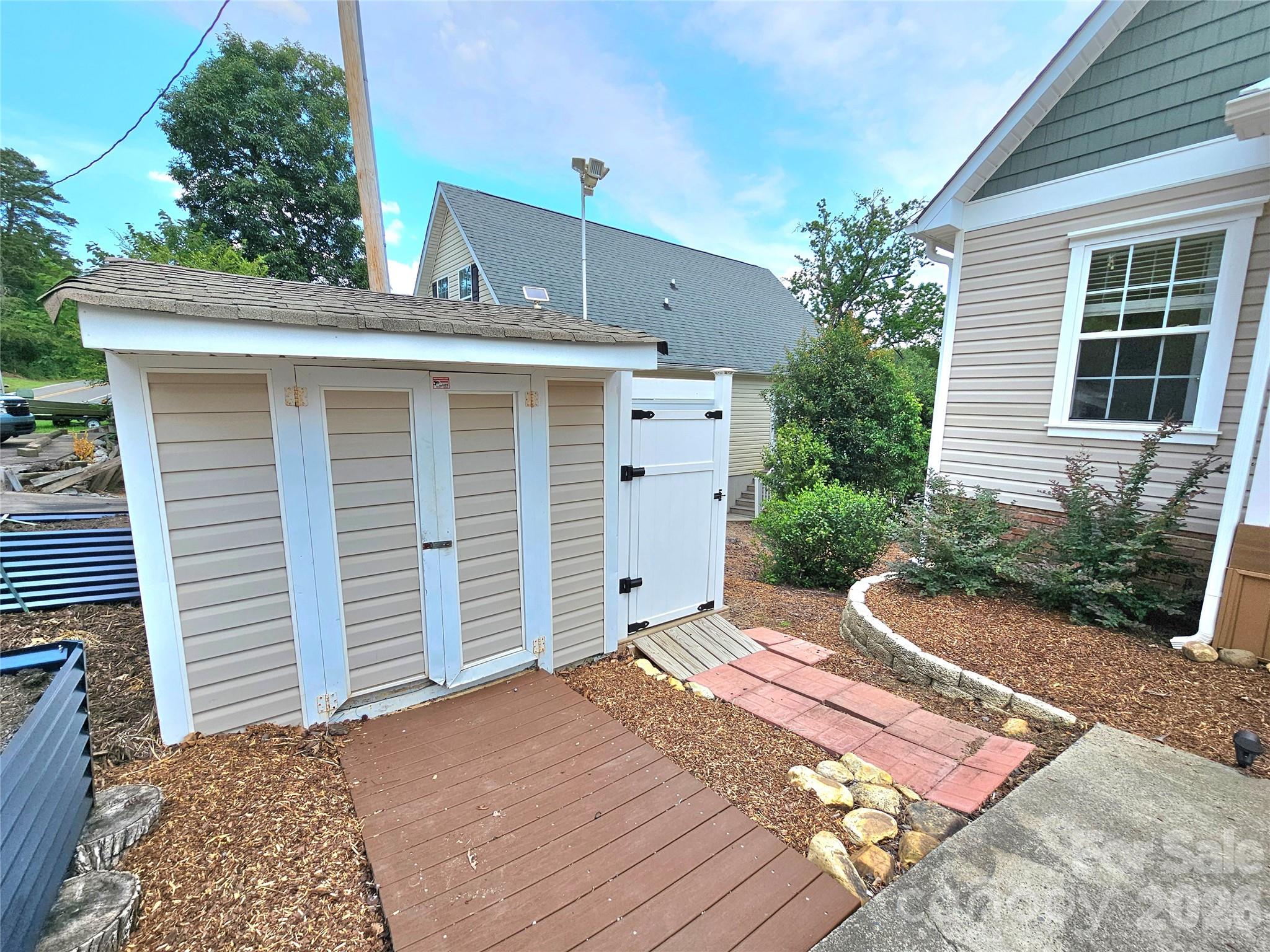3526 Pinehaven Drive